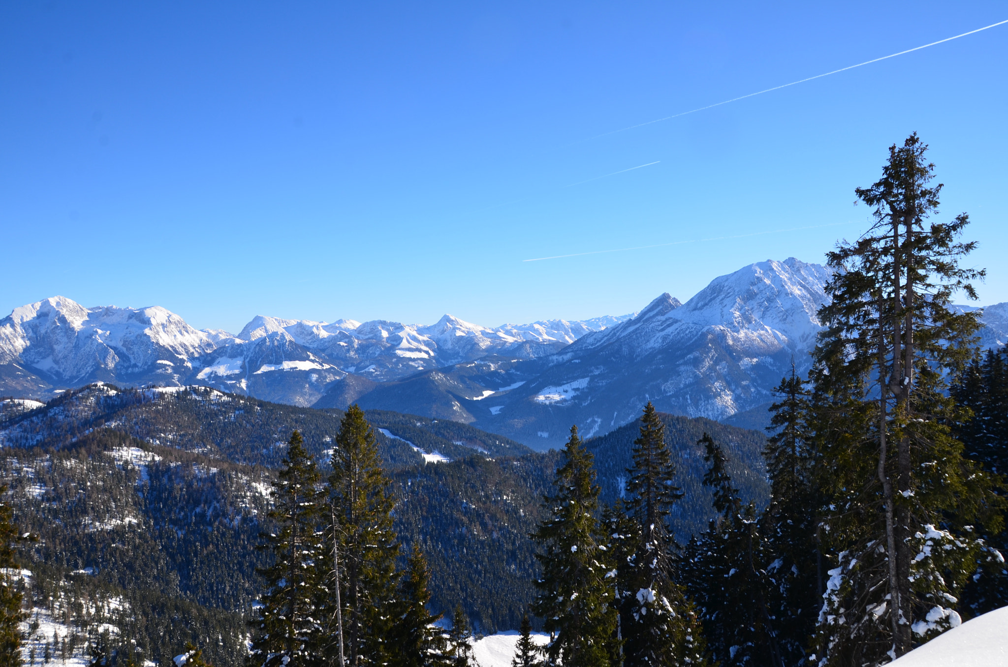 Nikon D7000 + Sigma 18-250mm F3.5-6.3 DC Macro OS HSM sample photo. Blick von der mordaualm auf die 3 gebirgsstöcke photography