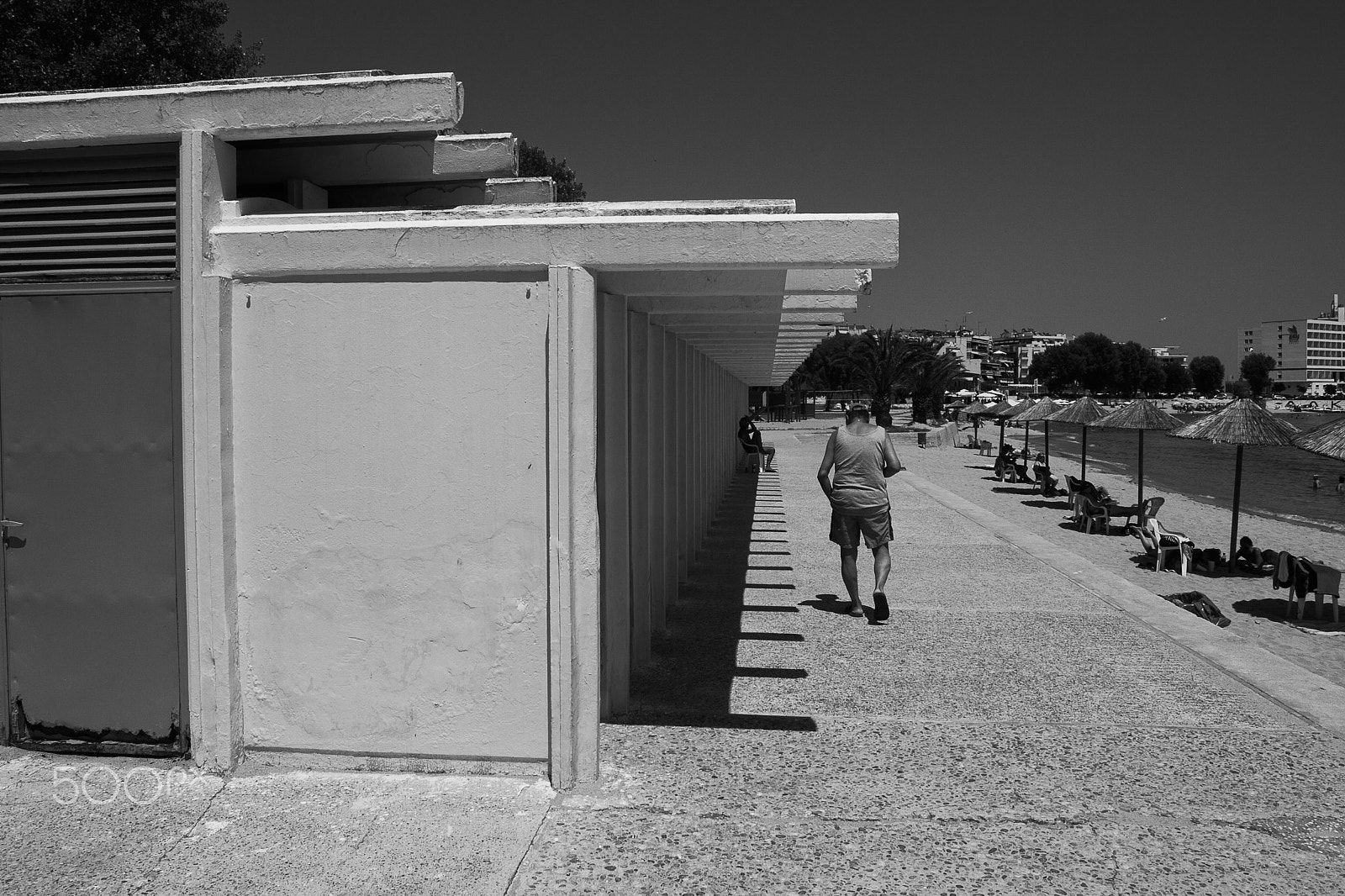 Olympus E-520 (EVOLT E-520) + OLYMPUS 14-42mm Lens sample photo. Black white summer photography