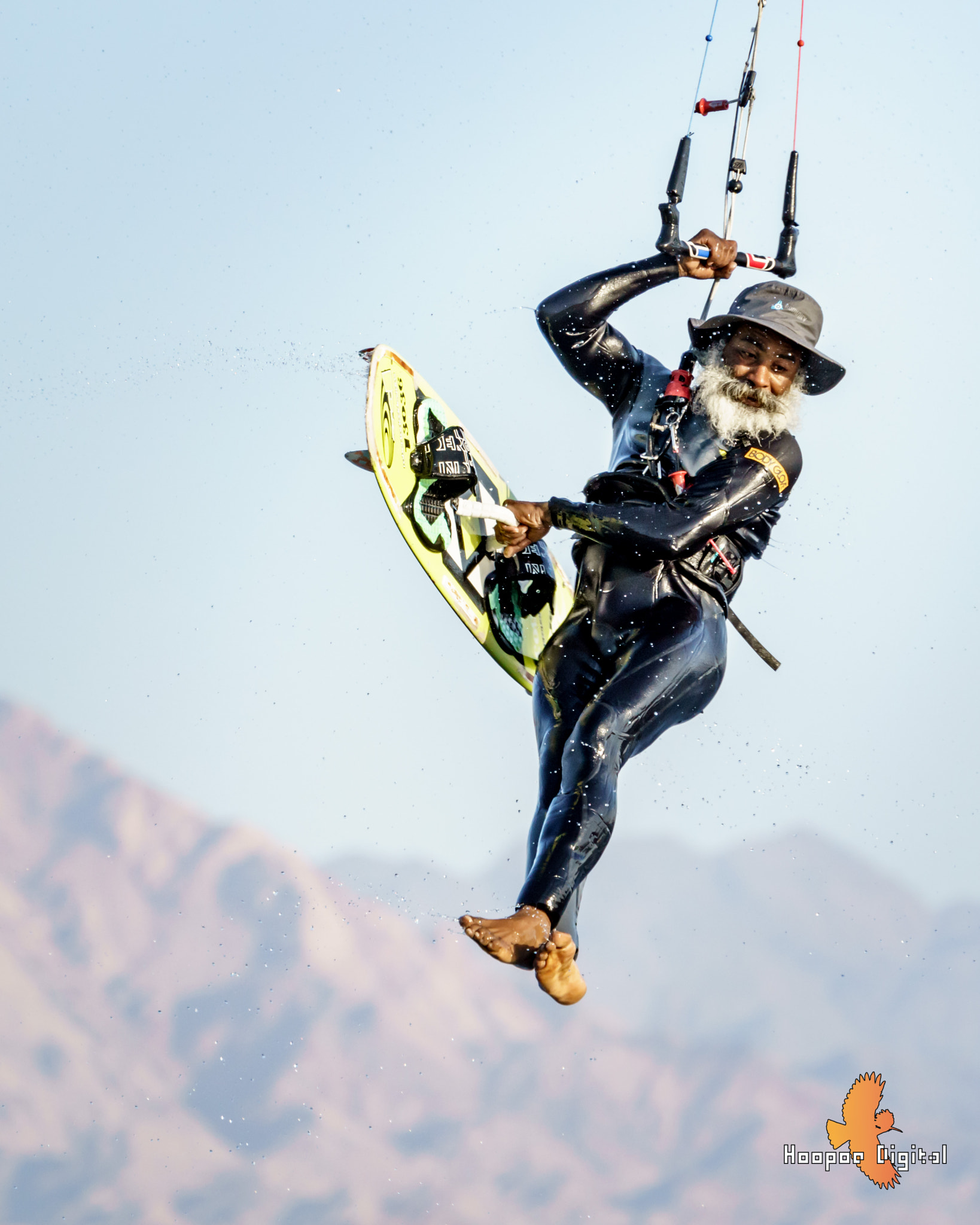 Sony FE 70-300mm F4.5-5.6 G OSS sample photo. Flying rabbi! photography