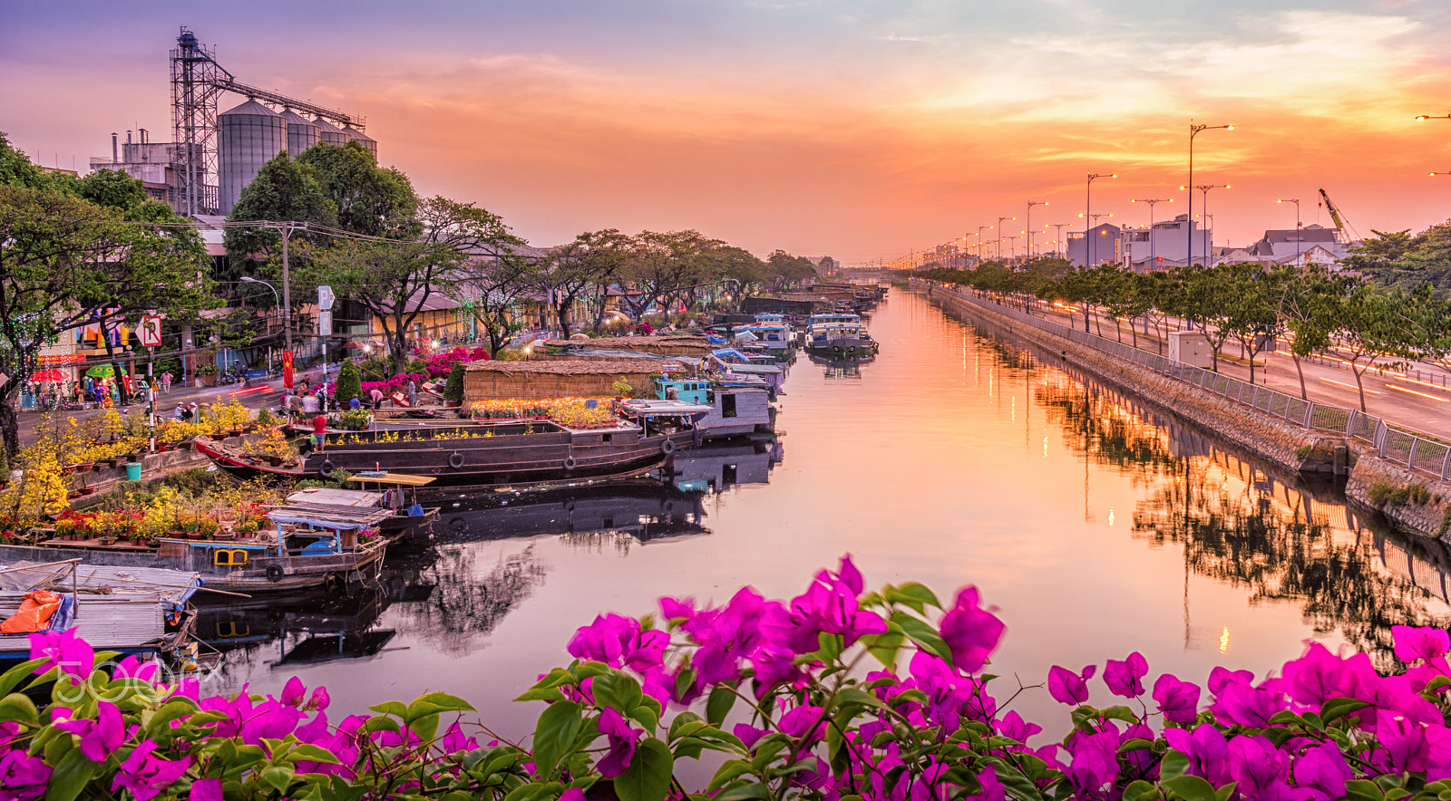 Pentax K-3 sample photo. Flower market in binh dong habor, saigon, vietnam photography