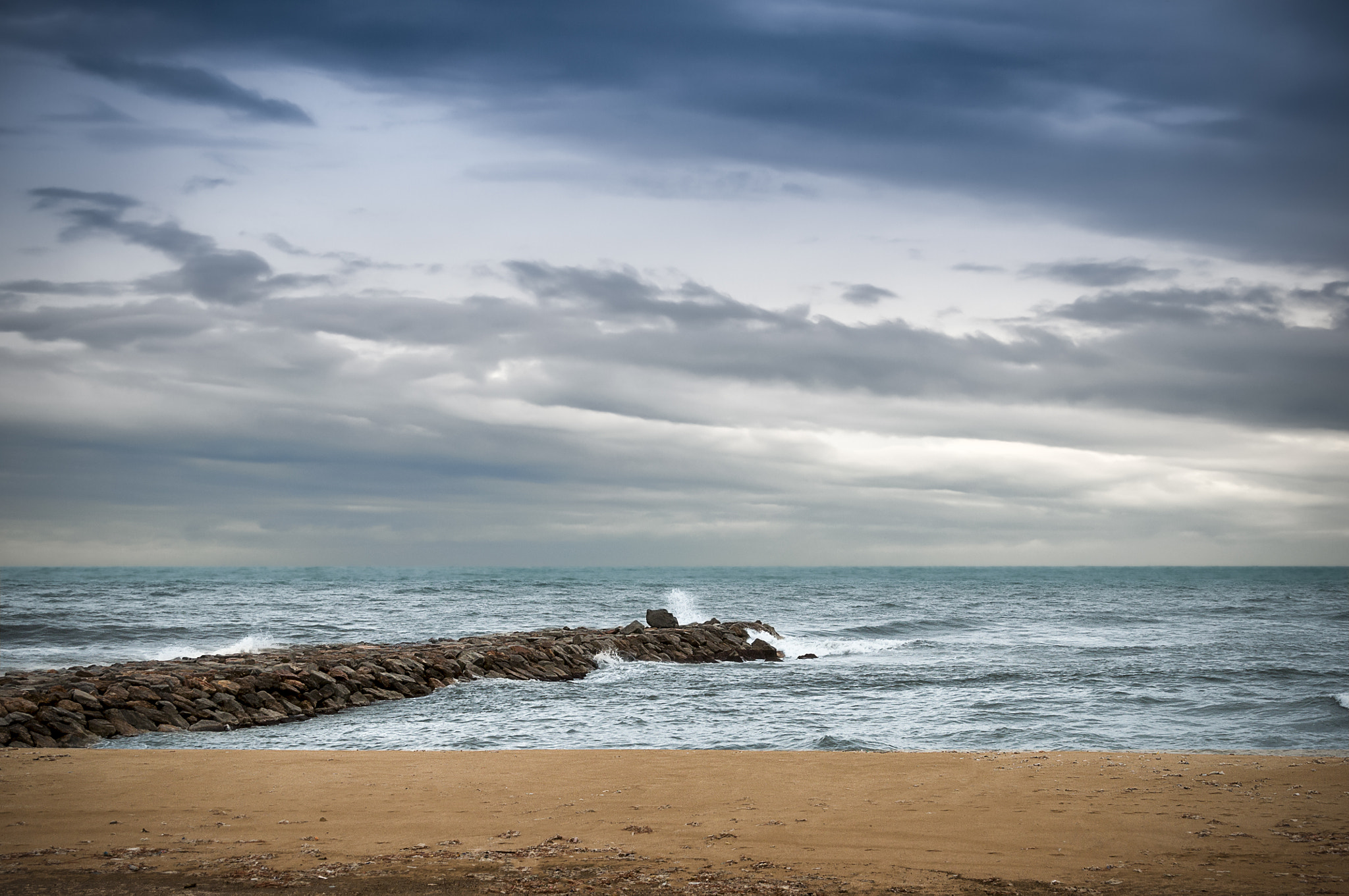 Sigma 18-200mm F3.5-6.3 DC OS HSM sample photo. Short and cold season photography