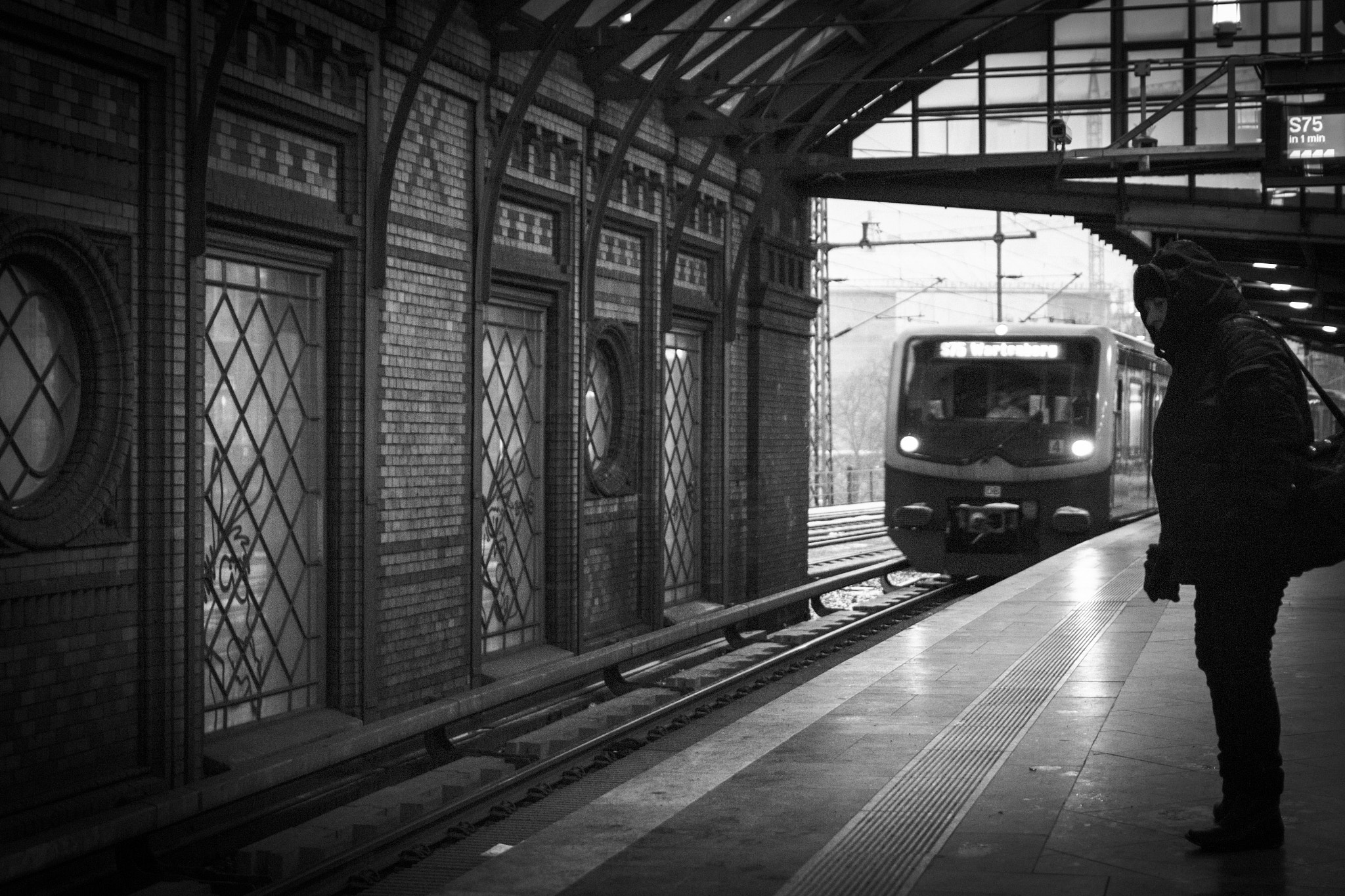 Canon EOS 70D + Canon EF 35mm F2 IS USM sample photo. Train spot berlin photography