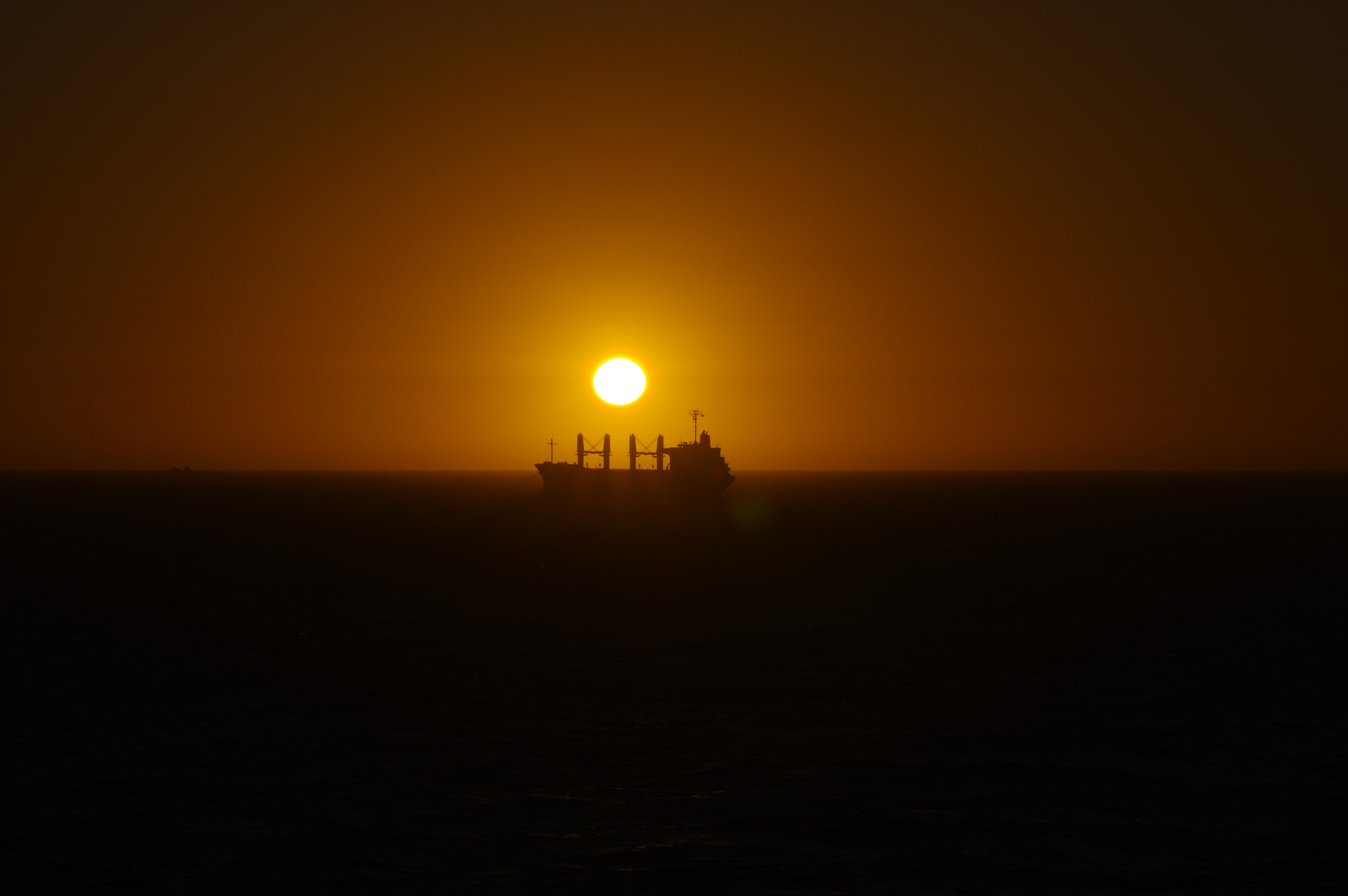 Pentax K-3 sample photo. Silhouette sun ship photography