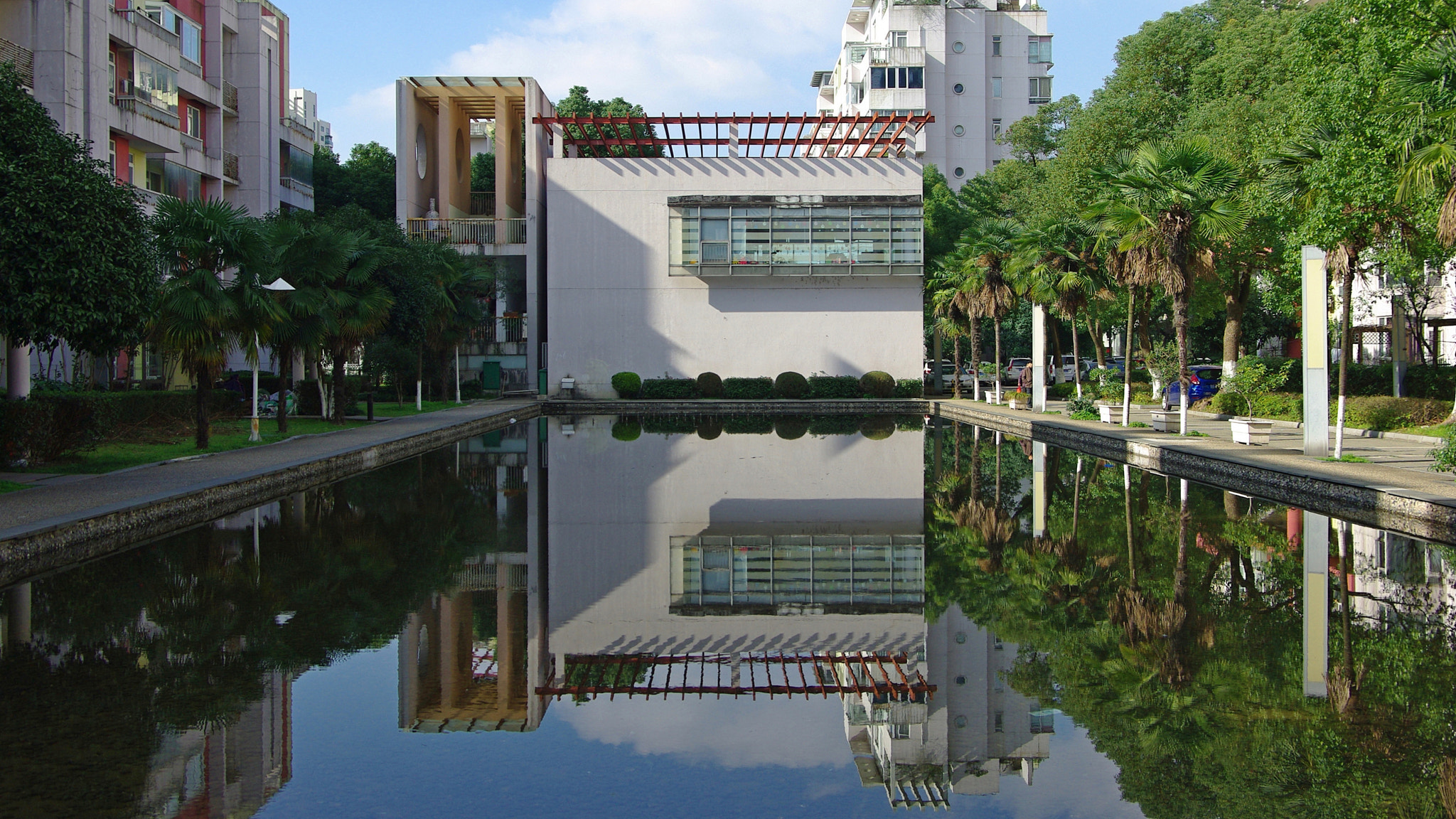 Pentax K200D + Pentax smc DA 16-45mm F4 ED AL sample photo. Four seasons garden, suzhou industrial park photography