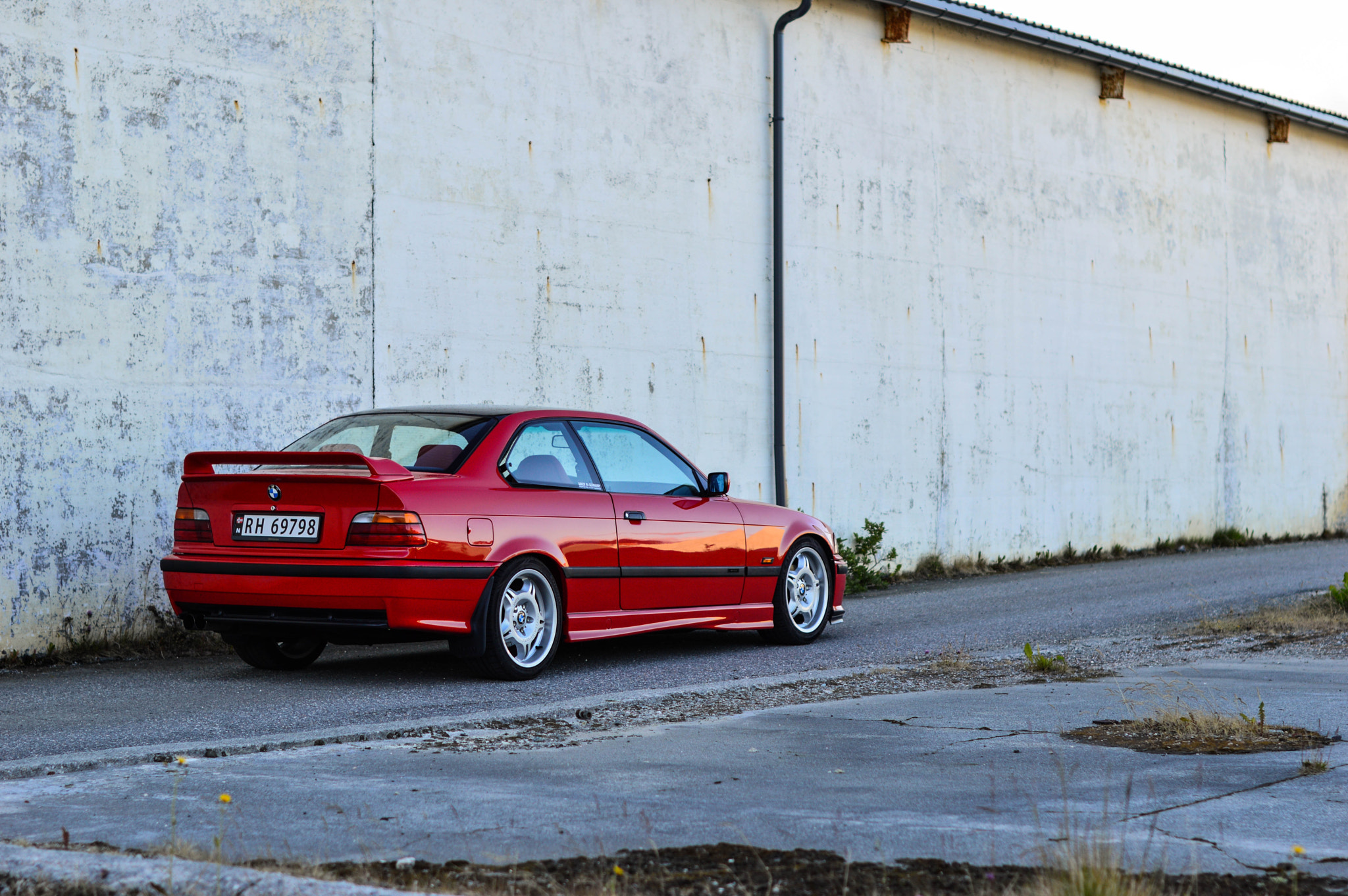 Nikon D3200 + Nikon AF-S Nikkor 50mm F1.4G sample photo. Bmw e36 1996 coupe photography