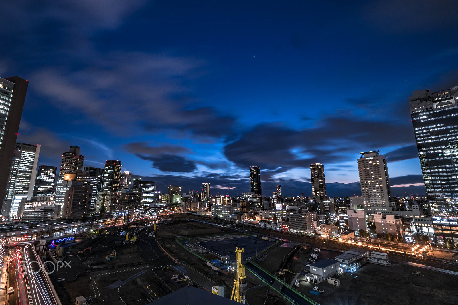 Sony a6300 + Sony E 10-18mm F4 OSS sample photo. Osaka city photography
