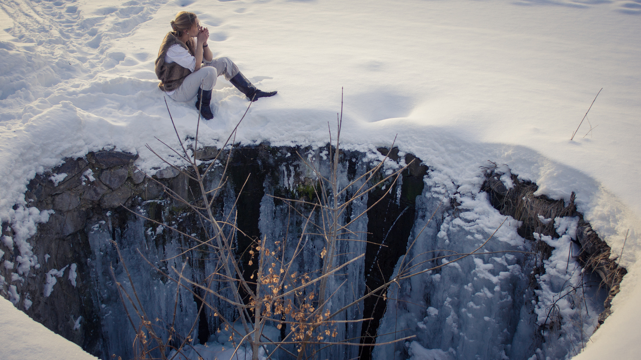 Sony 28mm F2.8 sample photo. On the ice photography