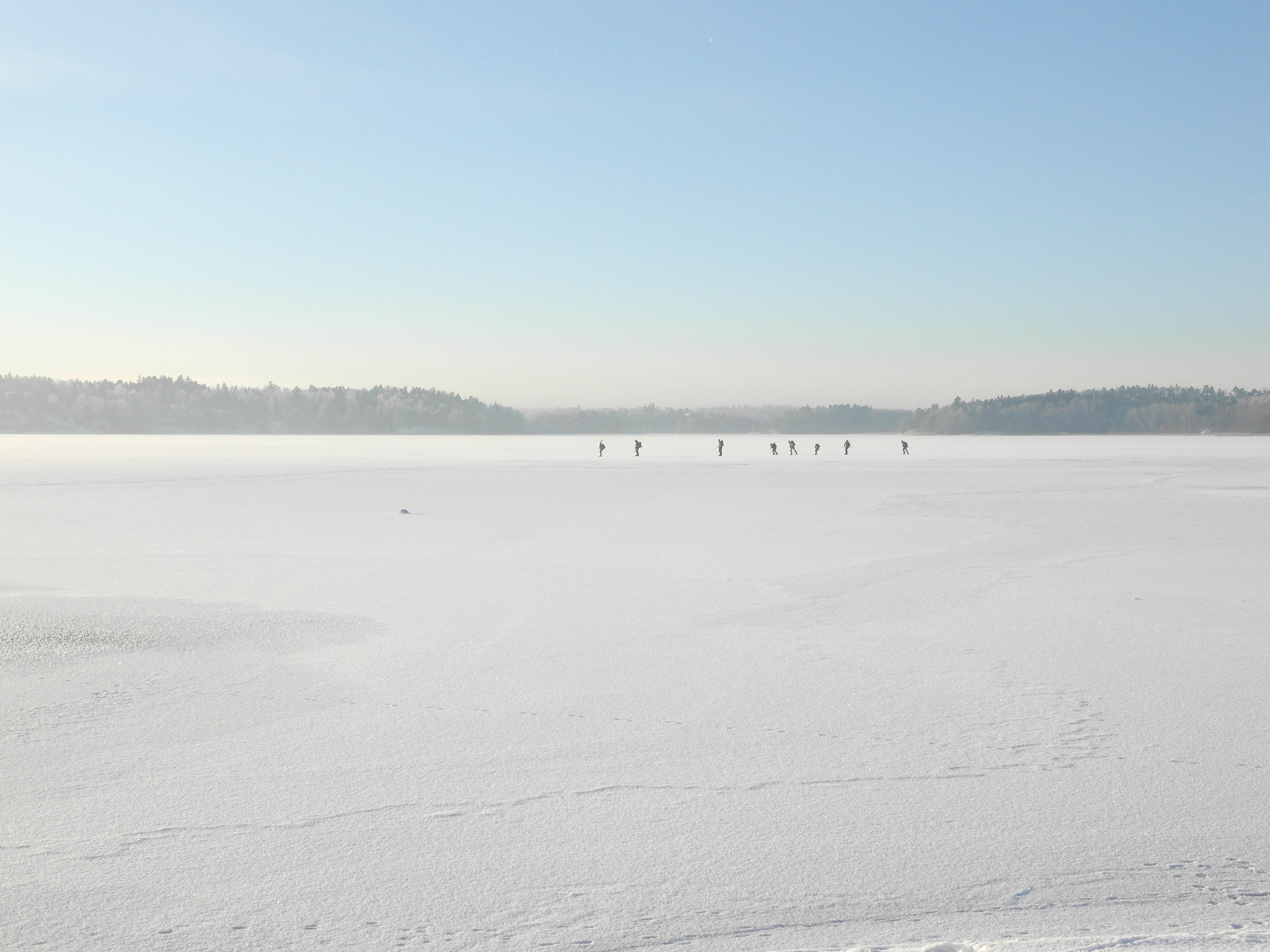 Samsung EX1 sample photo. Skaters on the lake photography