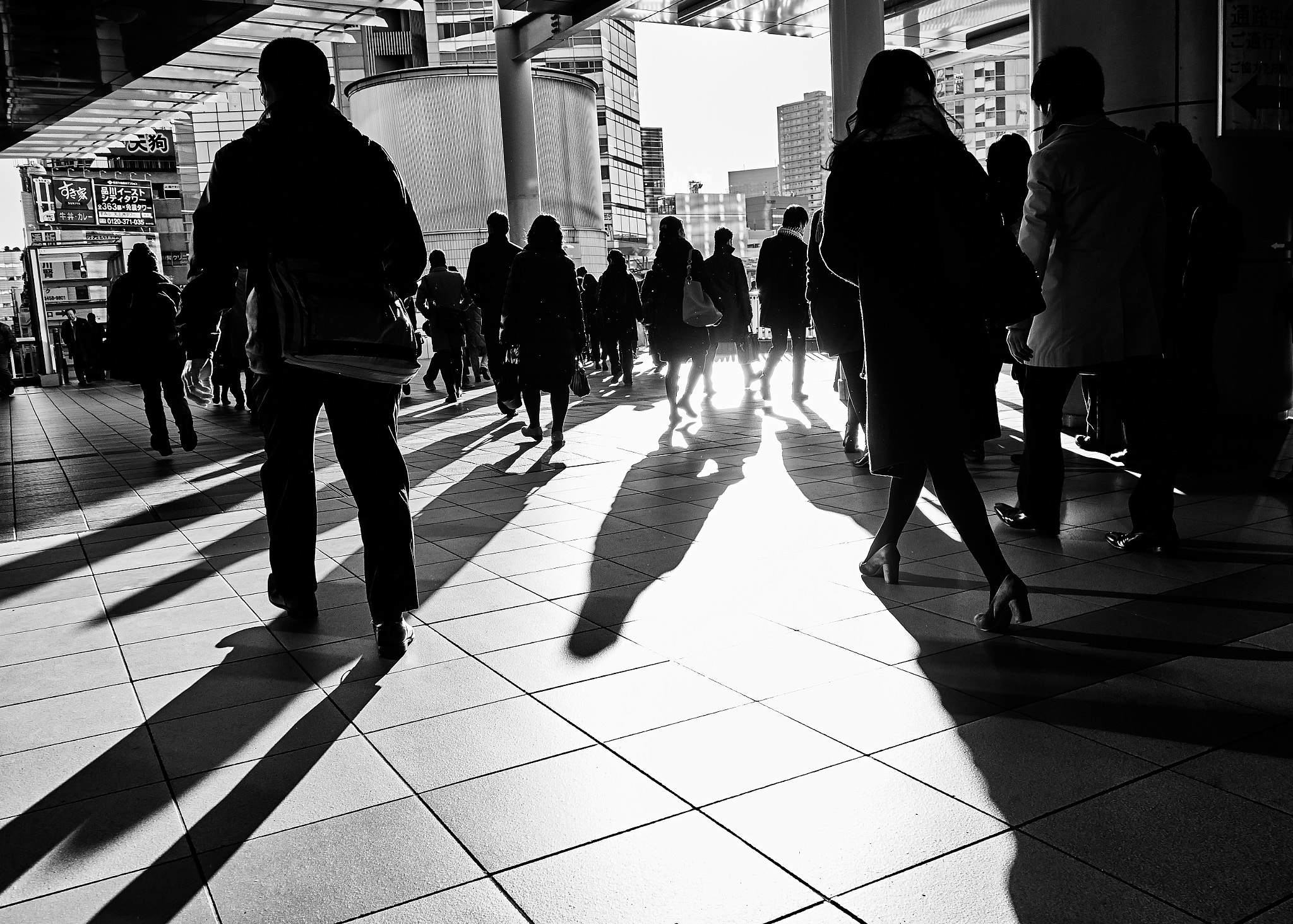 Sony Cyber-shot DSC-RX100 II + Sony Cyber-shot DSC-RX100 II sample photo. Winter morning commute in tokyo photography