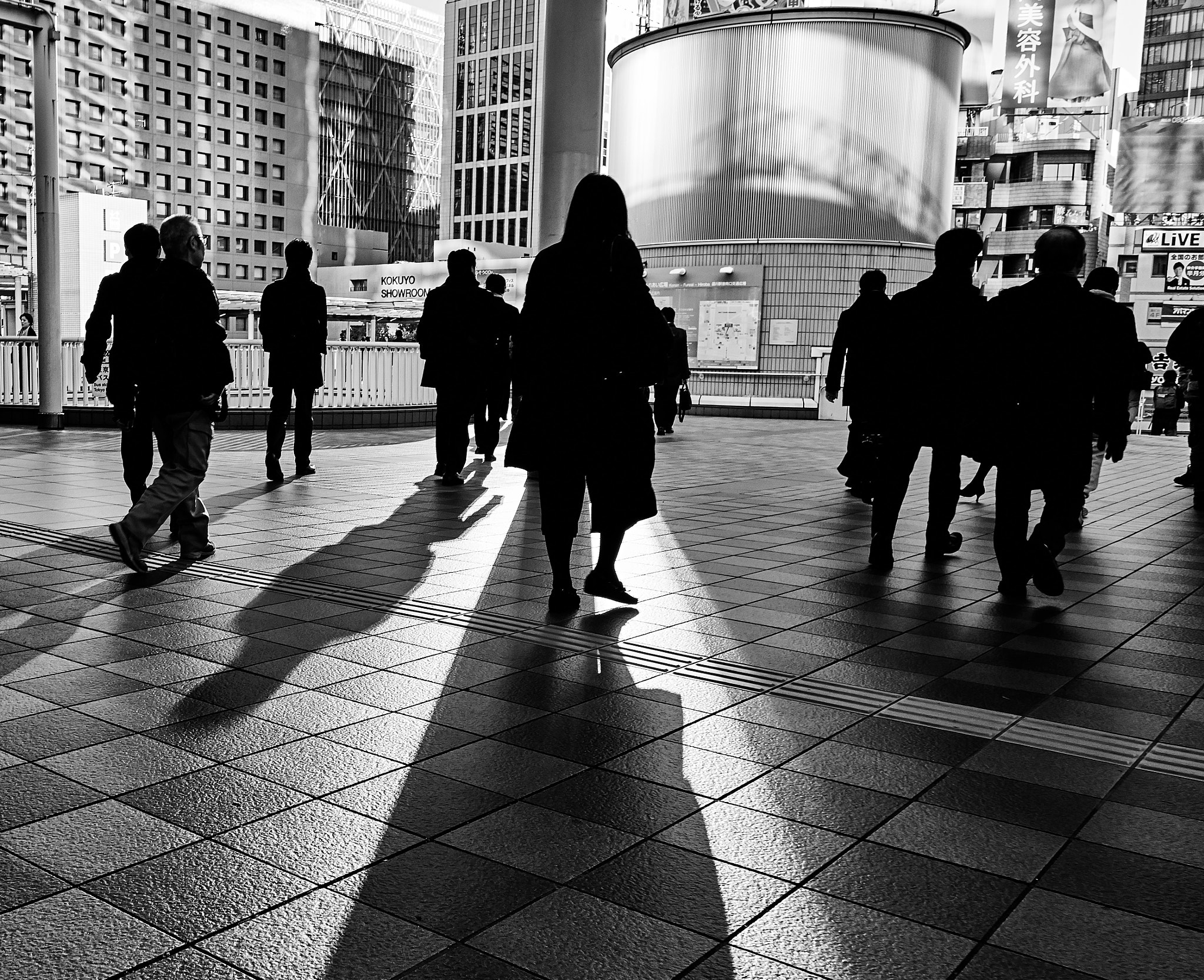 Sony Cyber-shot DSC-RX100 II sample photo. Winter morning commute in tokyo photography