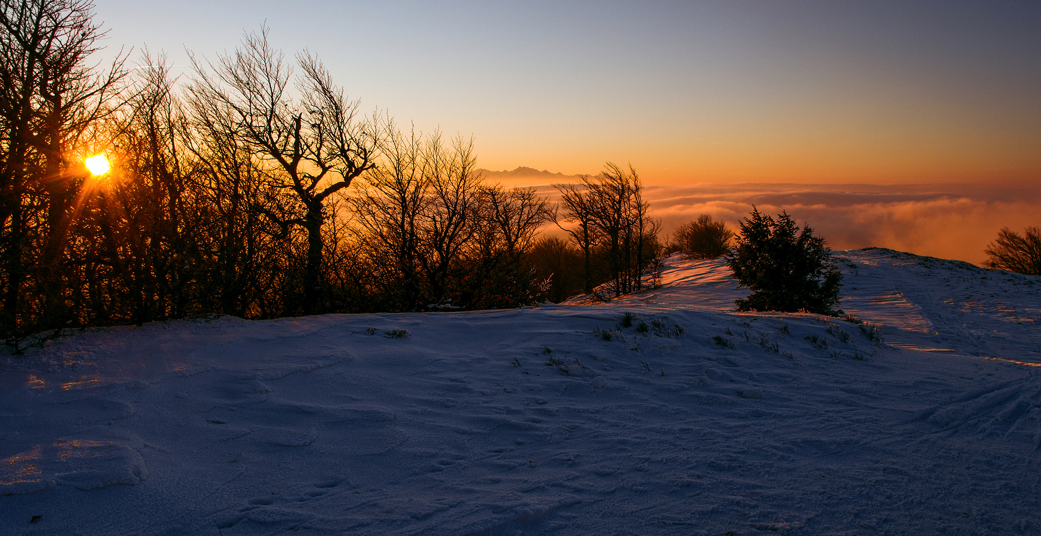 Pentax K-50 sample photo. Hiking photography