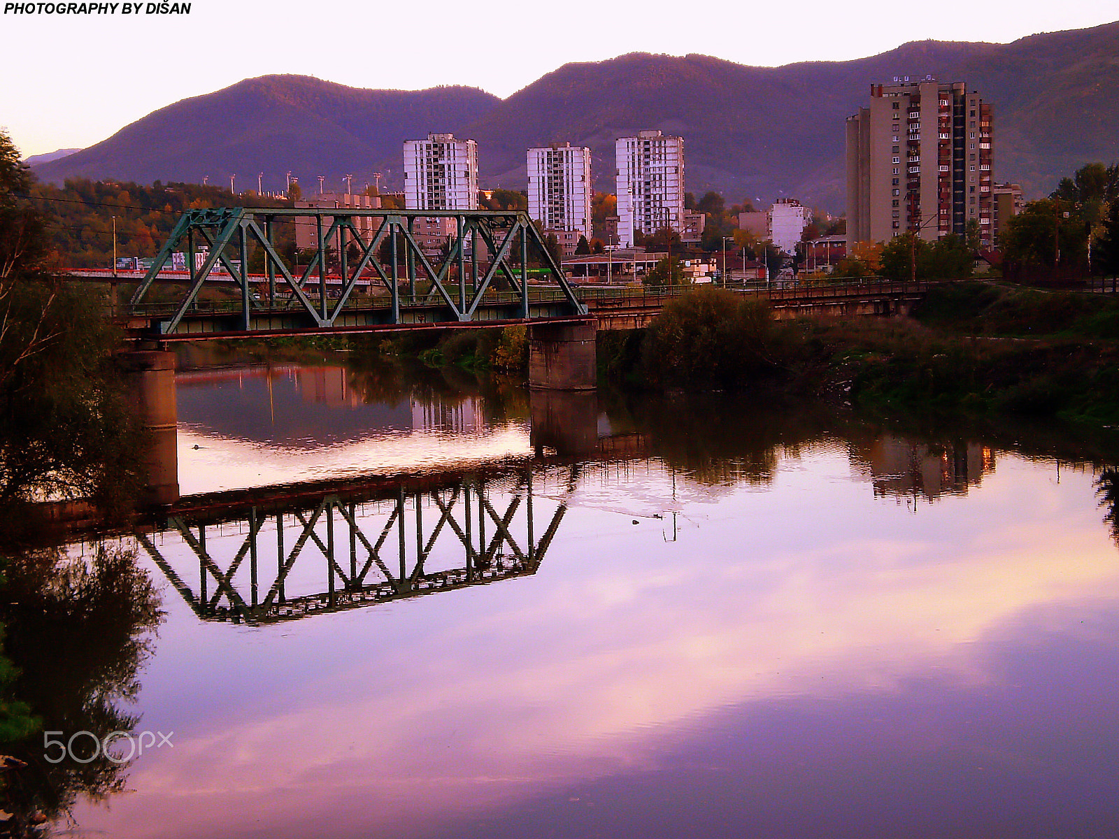 Olympus FE210,X775 sample photo. Bridge photography