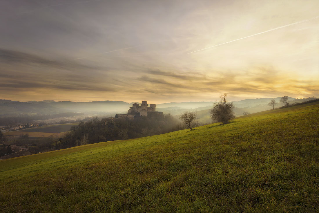 Canon EOS 5DS R + Canon EF 17-40mm F4L USM sample photo. Magical light photography