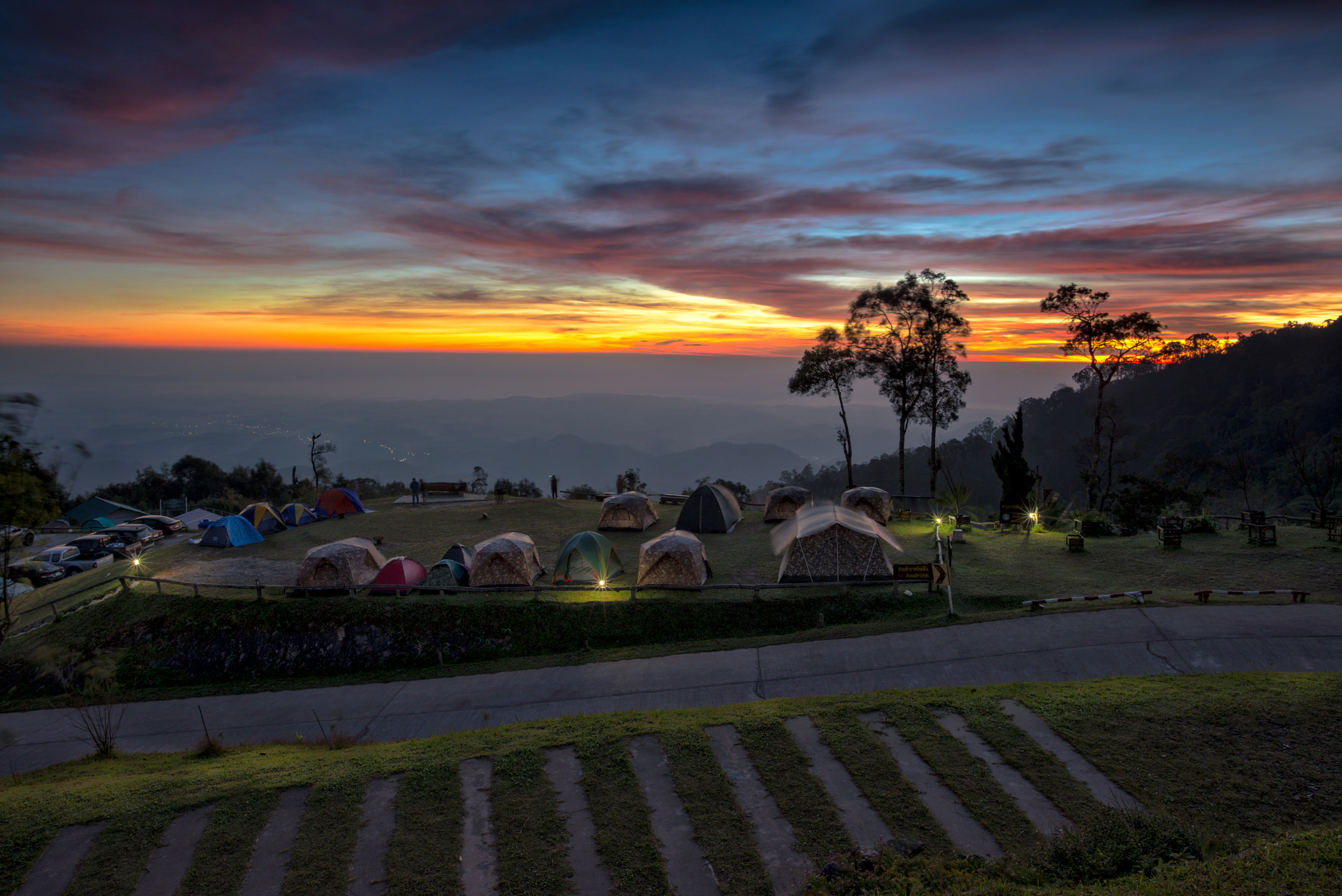 Nikon D800 + Nikon AF-S Nikkor 20mm F1.8G ED sample photo. Sunrise at khun sathan national park photography