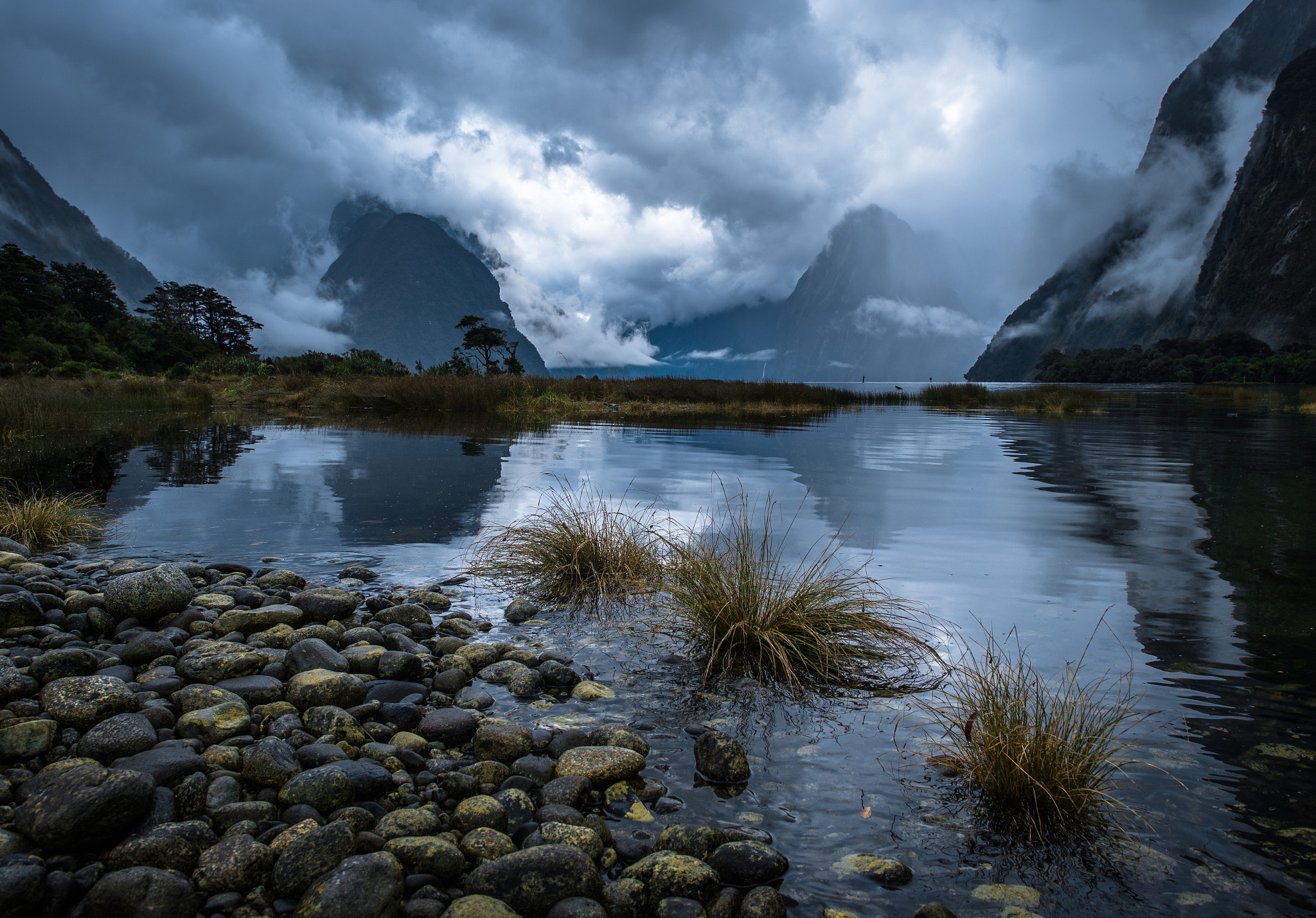 Nikon D750 + Nikon AF-S Nikkor 24mm F1.4G ED sample photo. Deep in the fiord photography