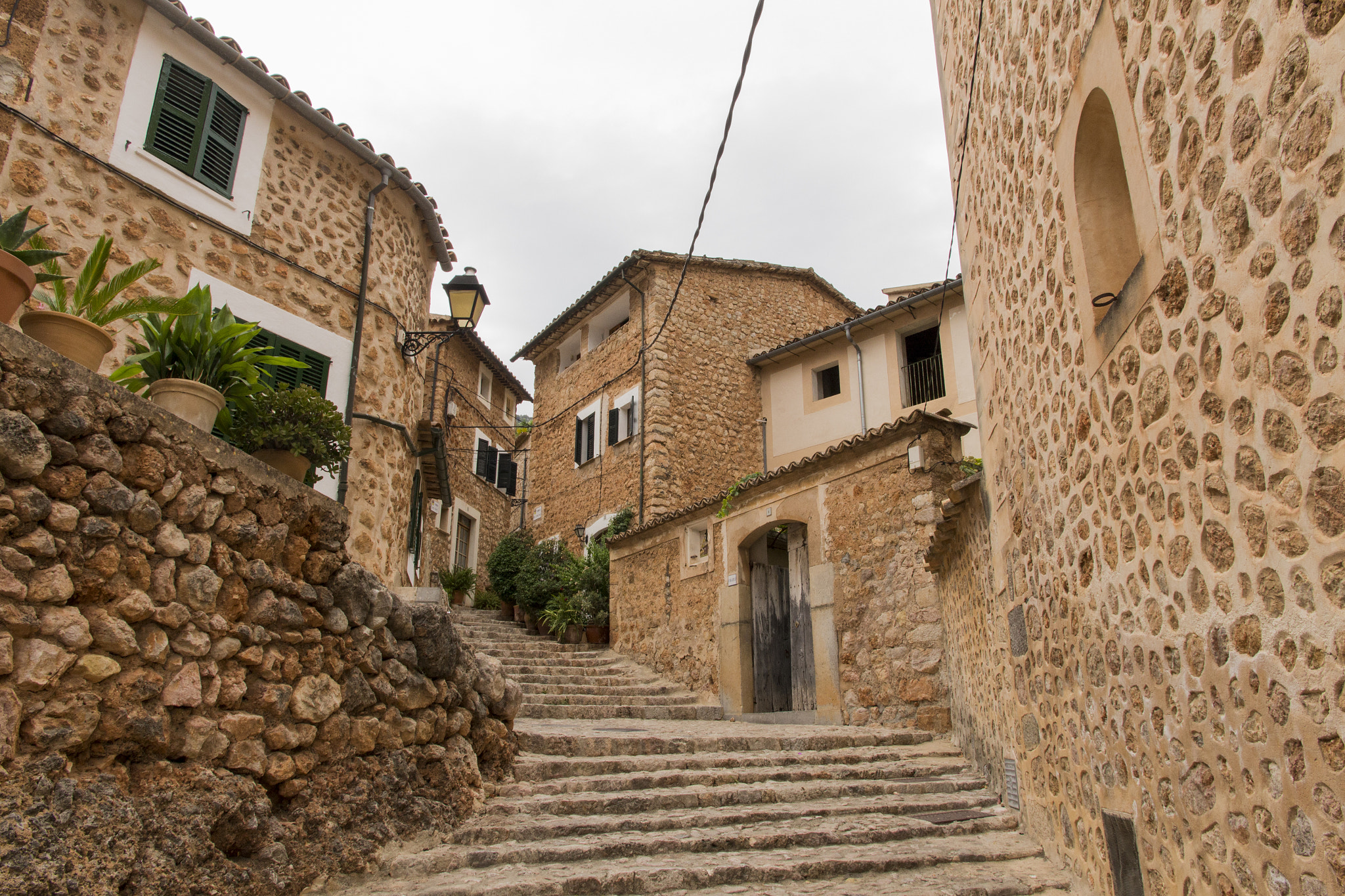 Canon EOS 650D (EOS Rebel T4i / EOS Kiss X6i) sample photo. Stairway photography