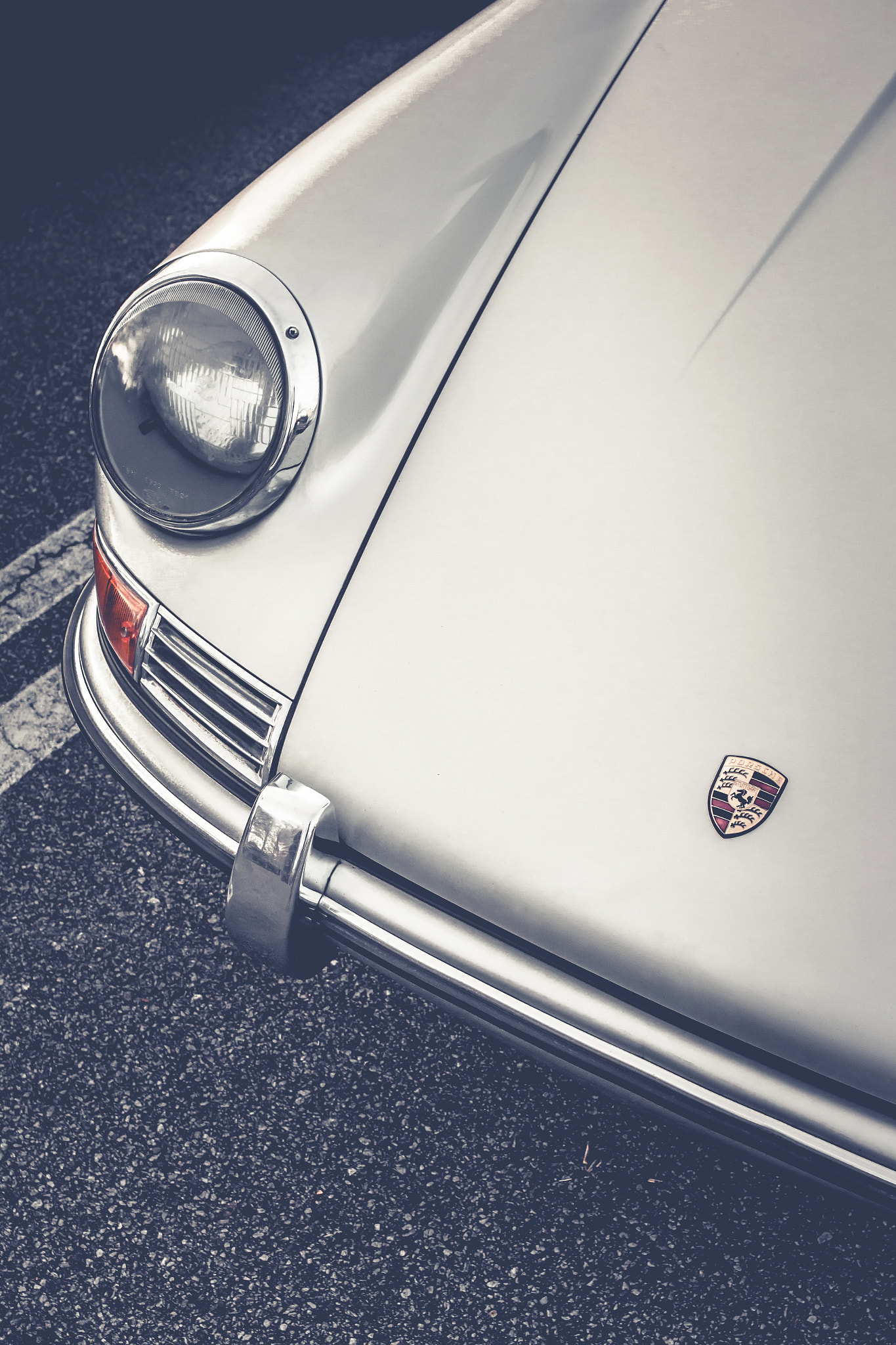 Canon EF 35mm F2 IS USM sample photo. Porsche 912 photography