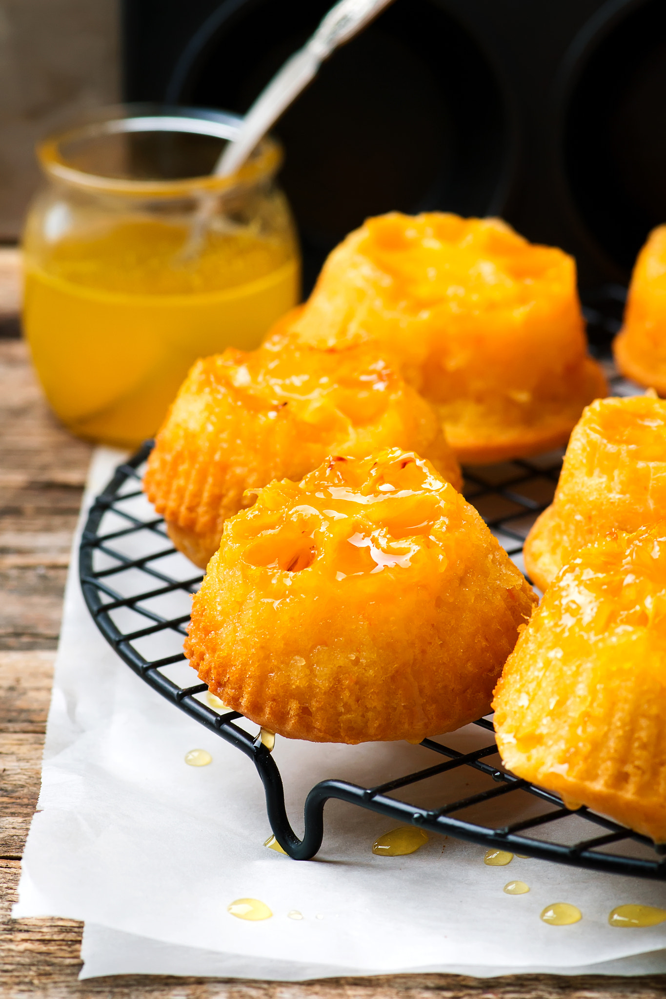 Nikon AF-S Micro-Nikkor 105mm F2.8G IF-ED VR sample photo. Clementine upside down cakes photography