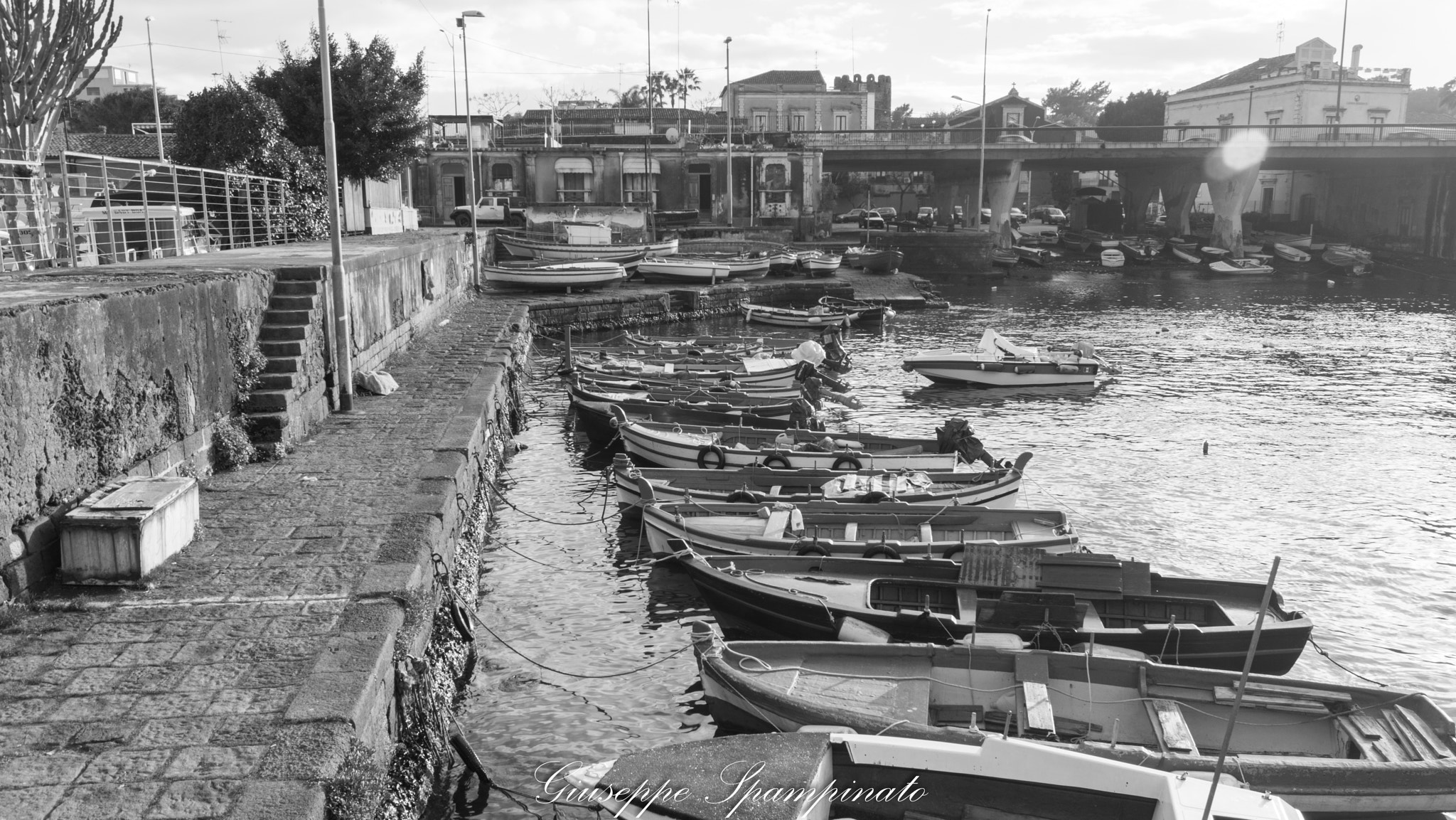 Sony SLT-A65 (SLT-A65V) sample photo. Black and white boats photography