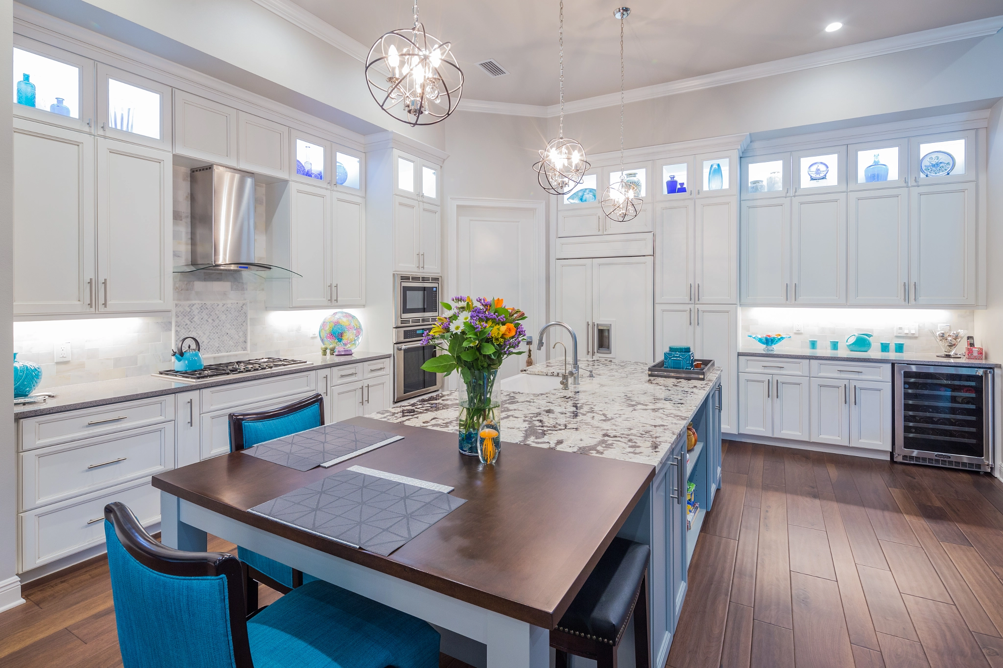 Canon TS-E 17mm F4L Tilt-Shift sample photo. Love this kitchen! photography