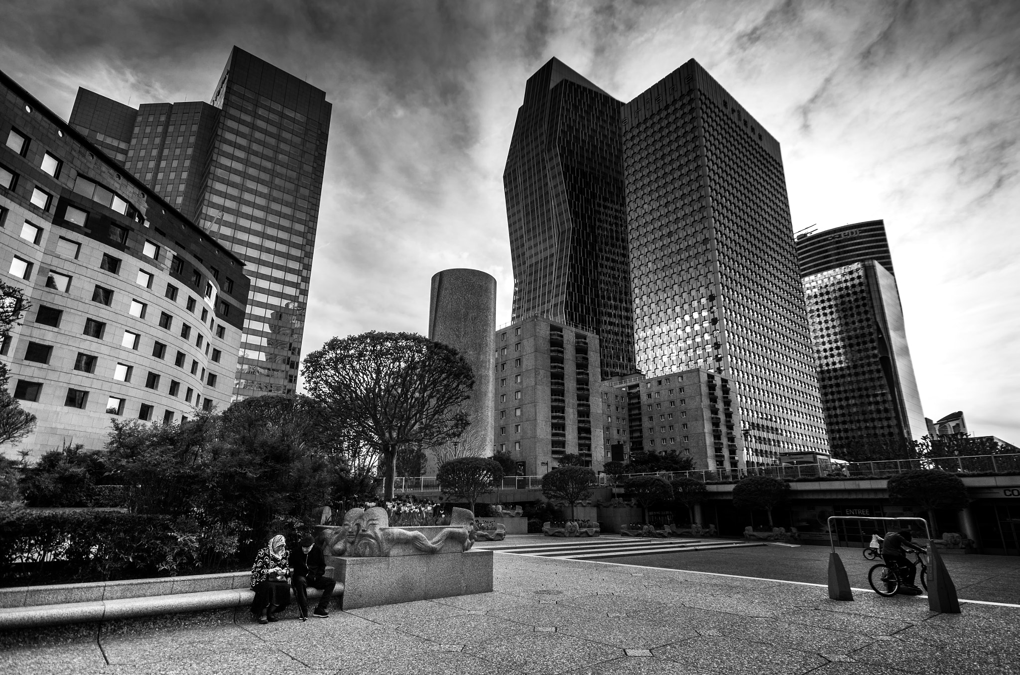 Sigma AF 10-20mm F4-5.6 EX DC sample photo. Fin de journée à la défense... photography