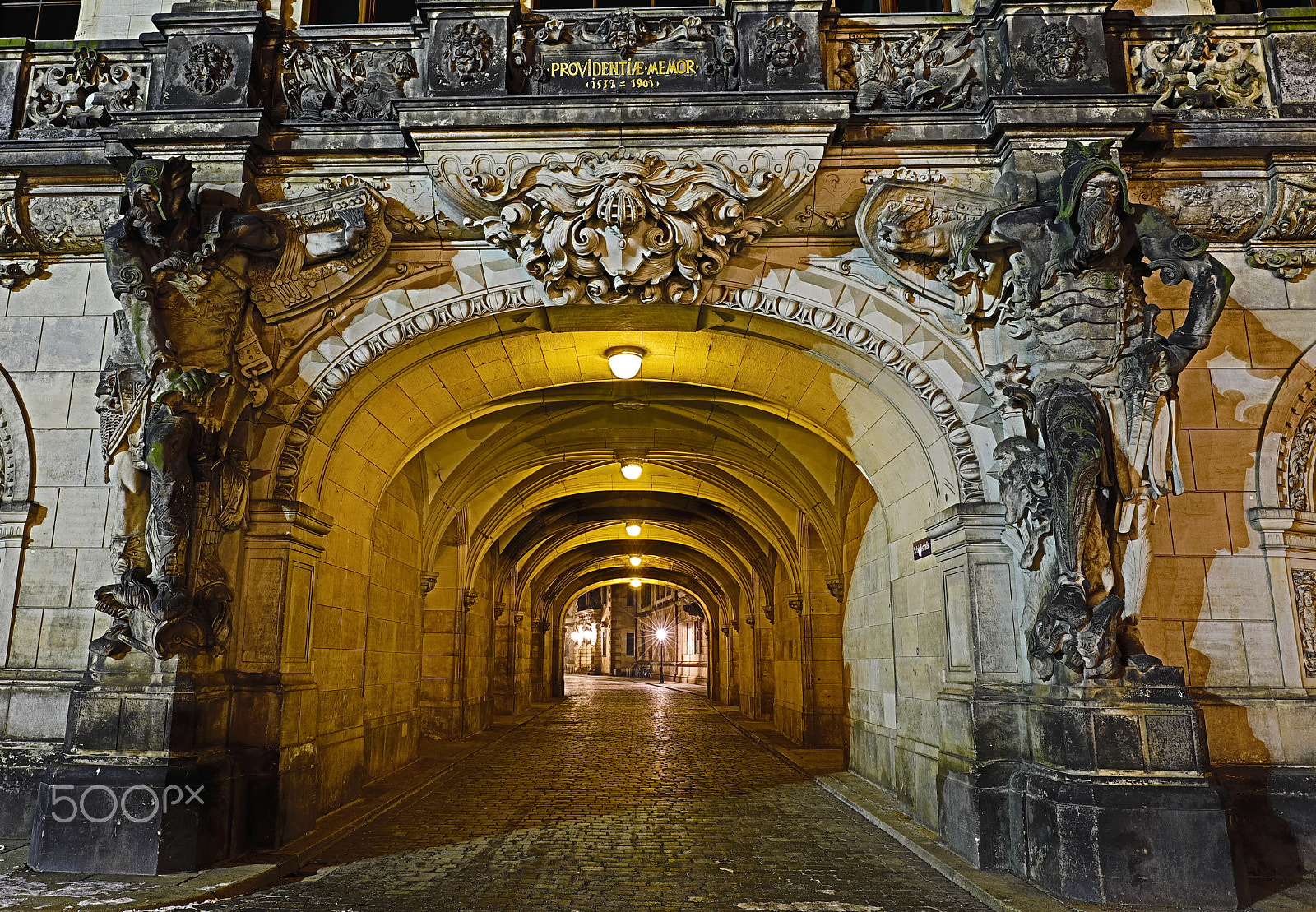 Canon EF 16-35mm F4L IS USM sample photo. Dresden at nighttime photography