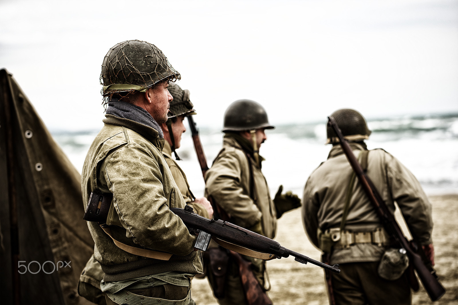 VR 70-200mm F/4.0 G sample photo. Operation shingle allied forces photography