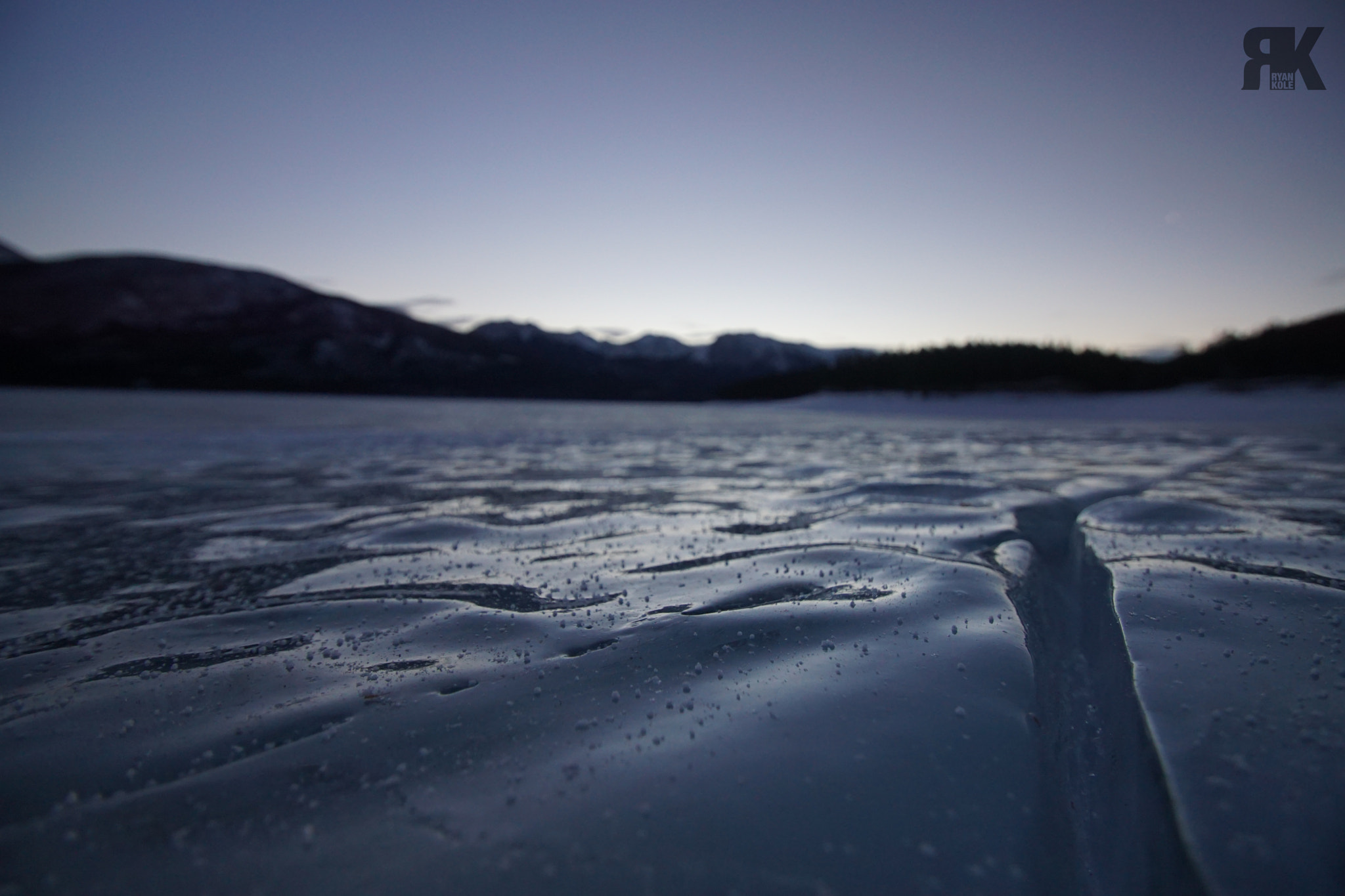 DT 10-24mm F3.5-4.5 SAM sample photo. Abraham lake photography