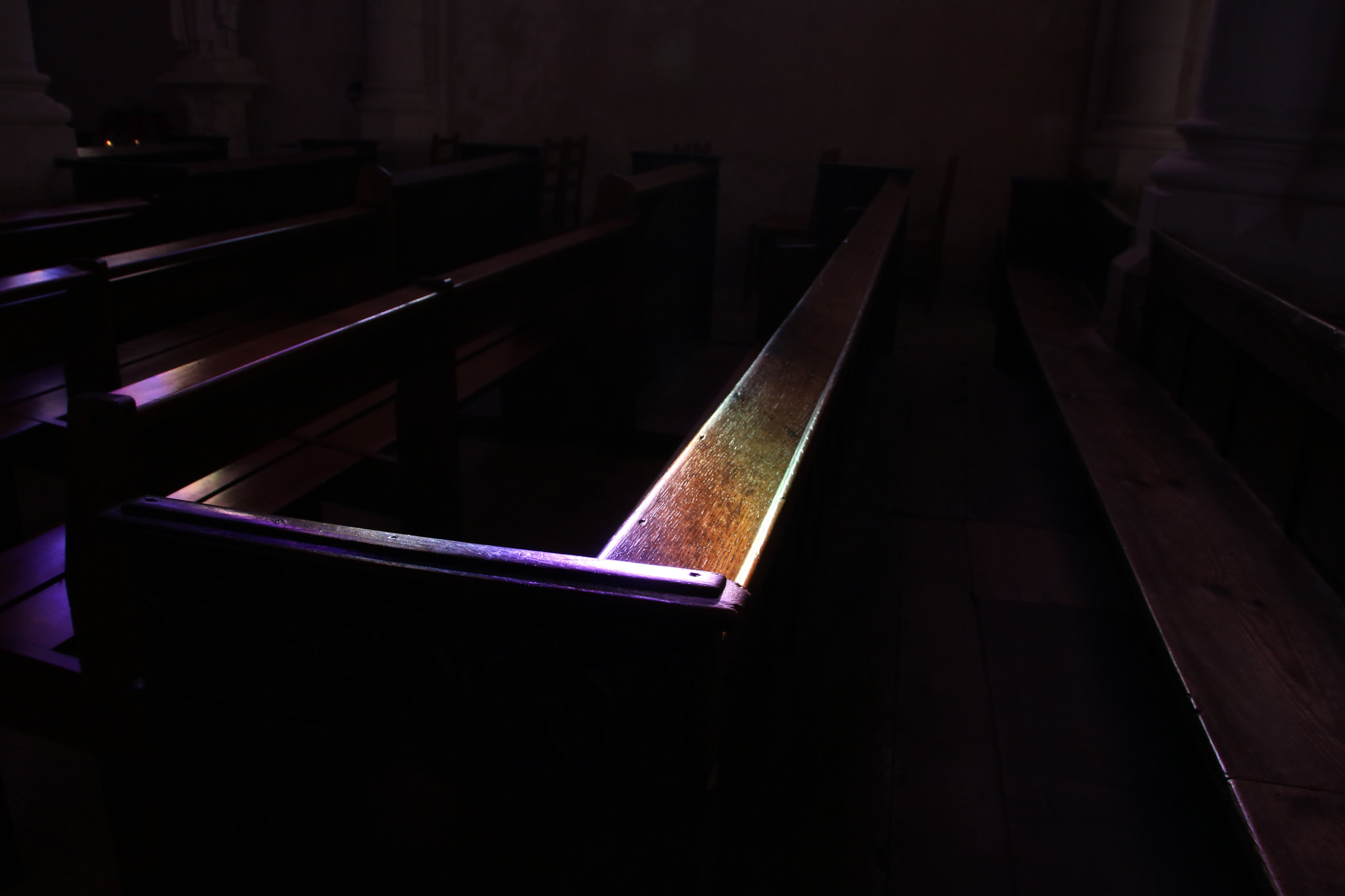 Canon EOS 760D (EOS Rebel T6s / EOS 8000D) sample photo. Under the stained-glass windows photography