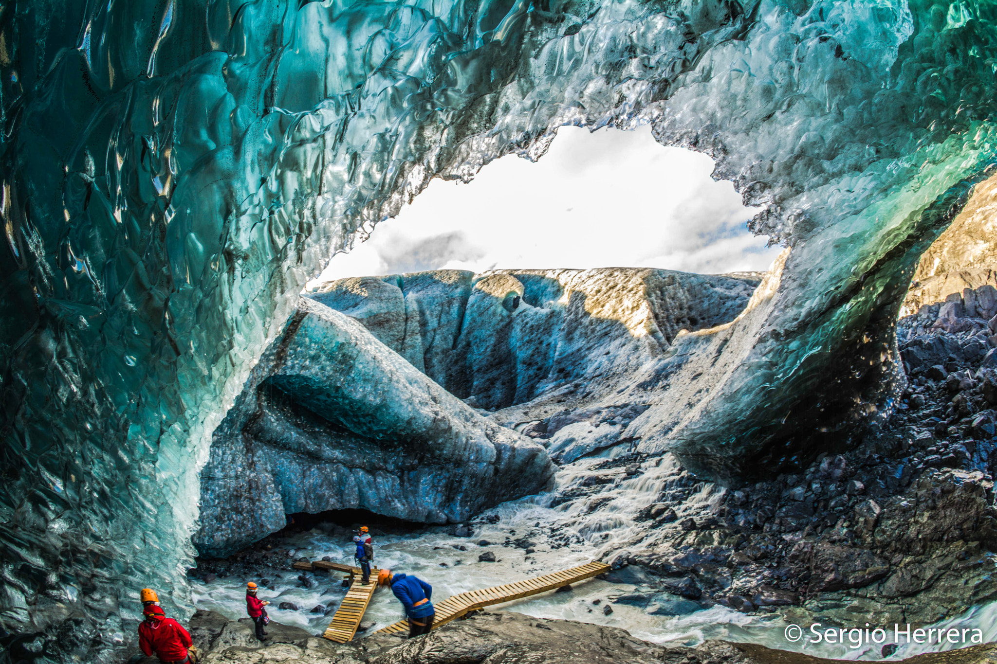 Nikon D5200 + Sigma 10mm F2.8 EX DC HSM Diagonal Fisheye sample photo. Glacier photography