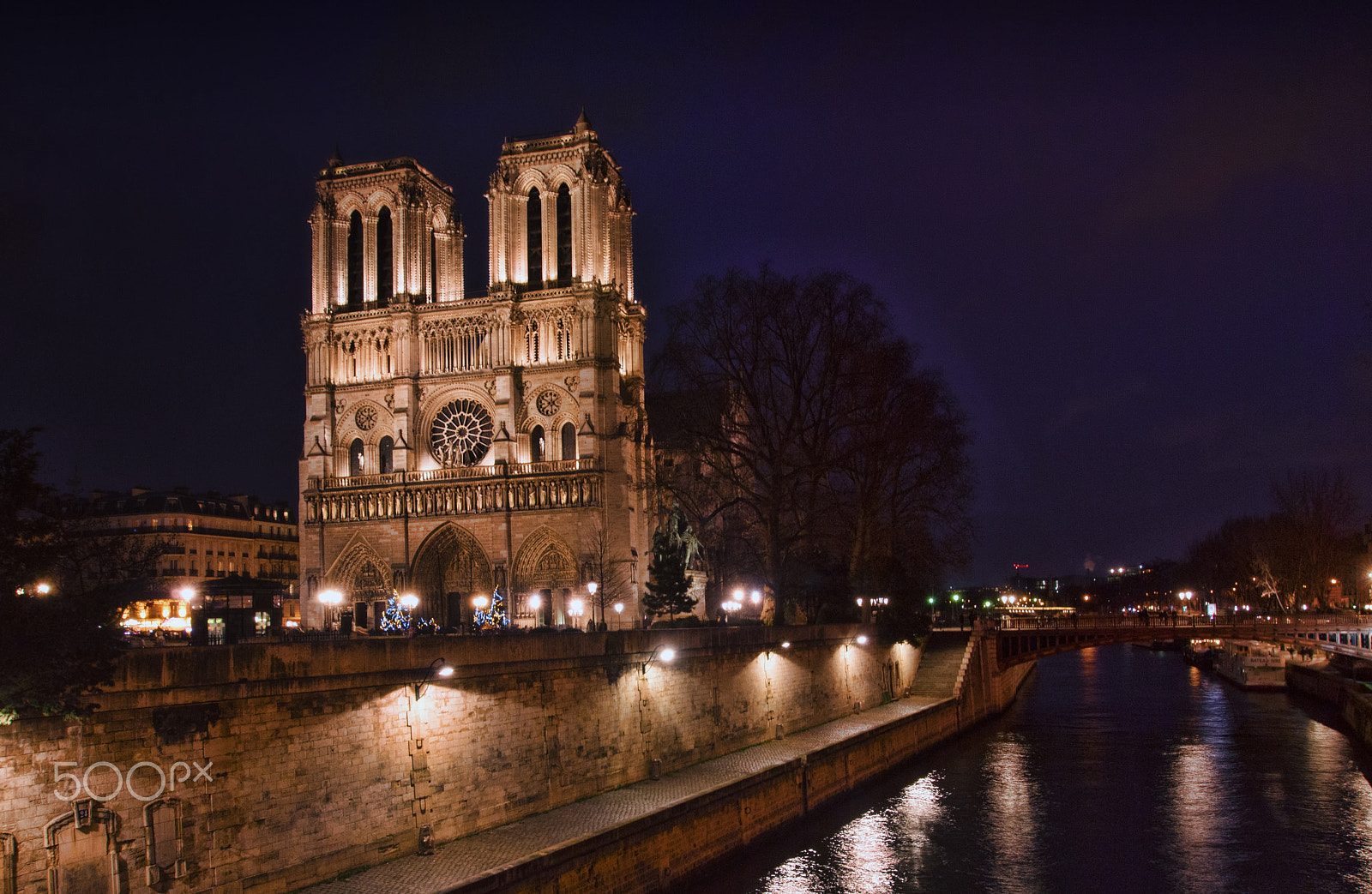 Olympus M.Zuiko Digital ED 14-42mm F3.5-5.6 sample photo. Notre dame de paris photography