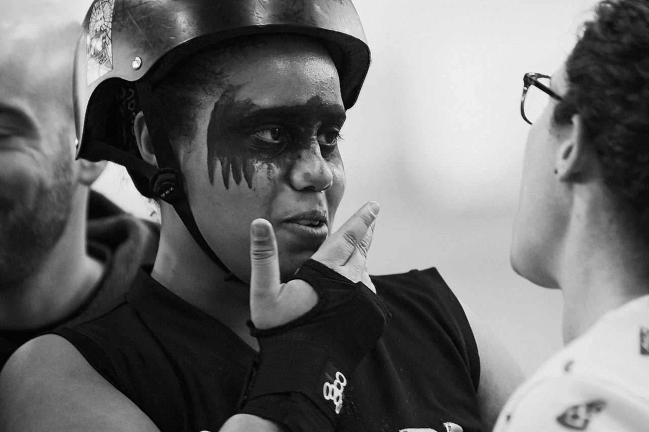 Canon EF 70-200mm F2.8L IS USM sample photo. Roller derby portrait photography