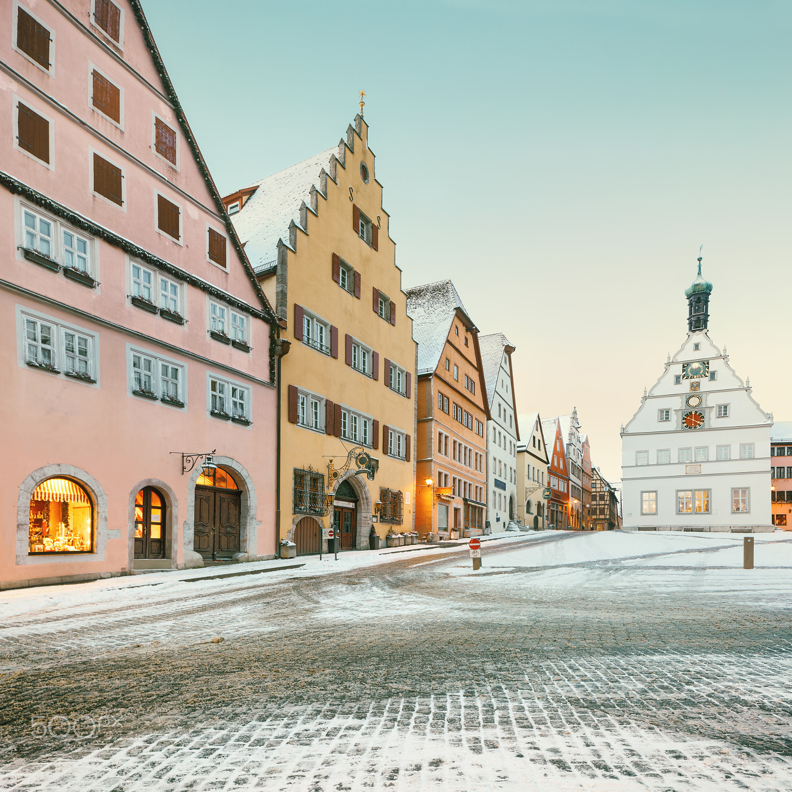 Canon TS-E 24.0mm f/3.5 L II sample photo. Medieval old rothenburg ob der tauber photography