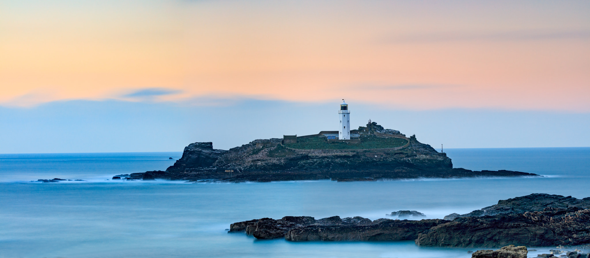 Canon EOS 5DS R sample photo. Godrevy point lighthouse photography