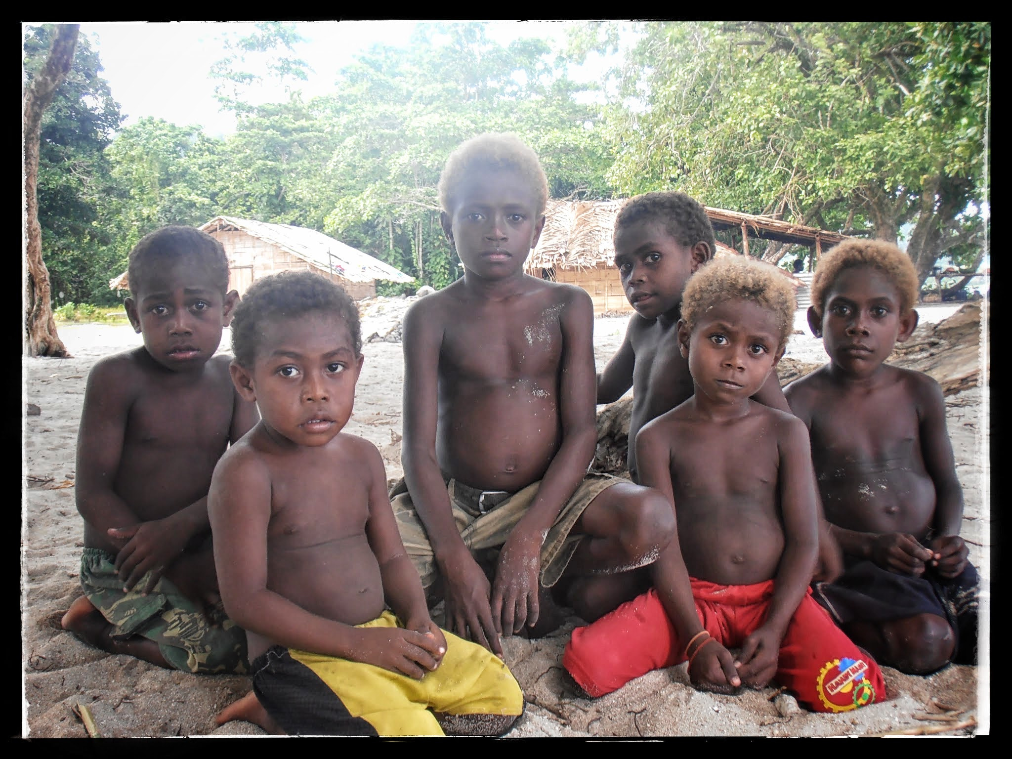 Olympus VR310,D720 sample photo. Kids at sumfanas village,  feni island, papua new guinea photography