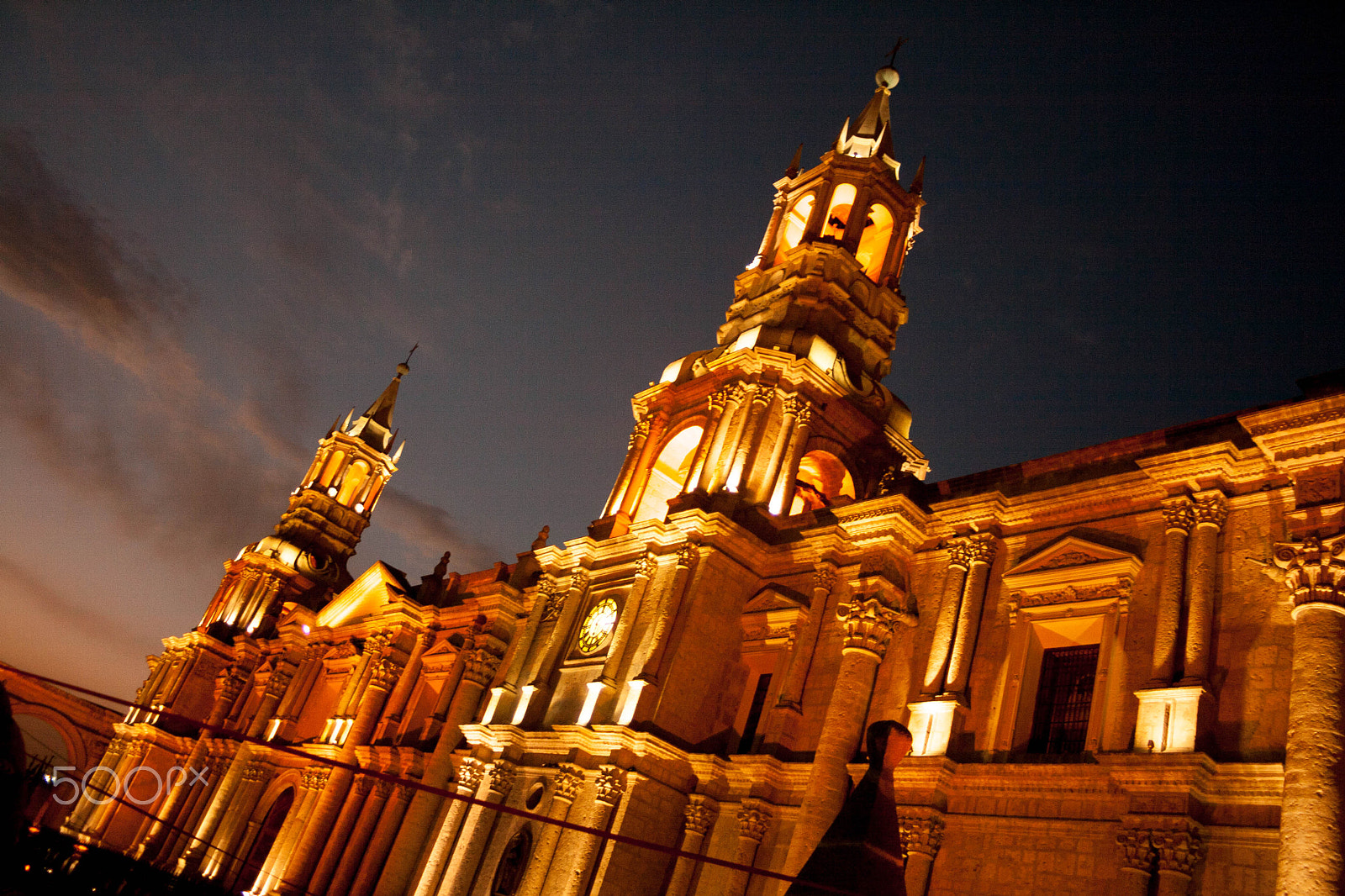 Canon EOS 400D (EOS Digital Rebel XTi / EOS Kiss Digital X) + Sigma 18-50mm f/3.5-5.6 DC sample photo. Plaza de armas arequipa perú photography