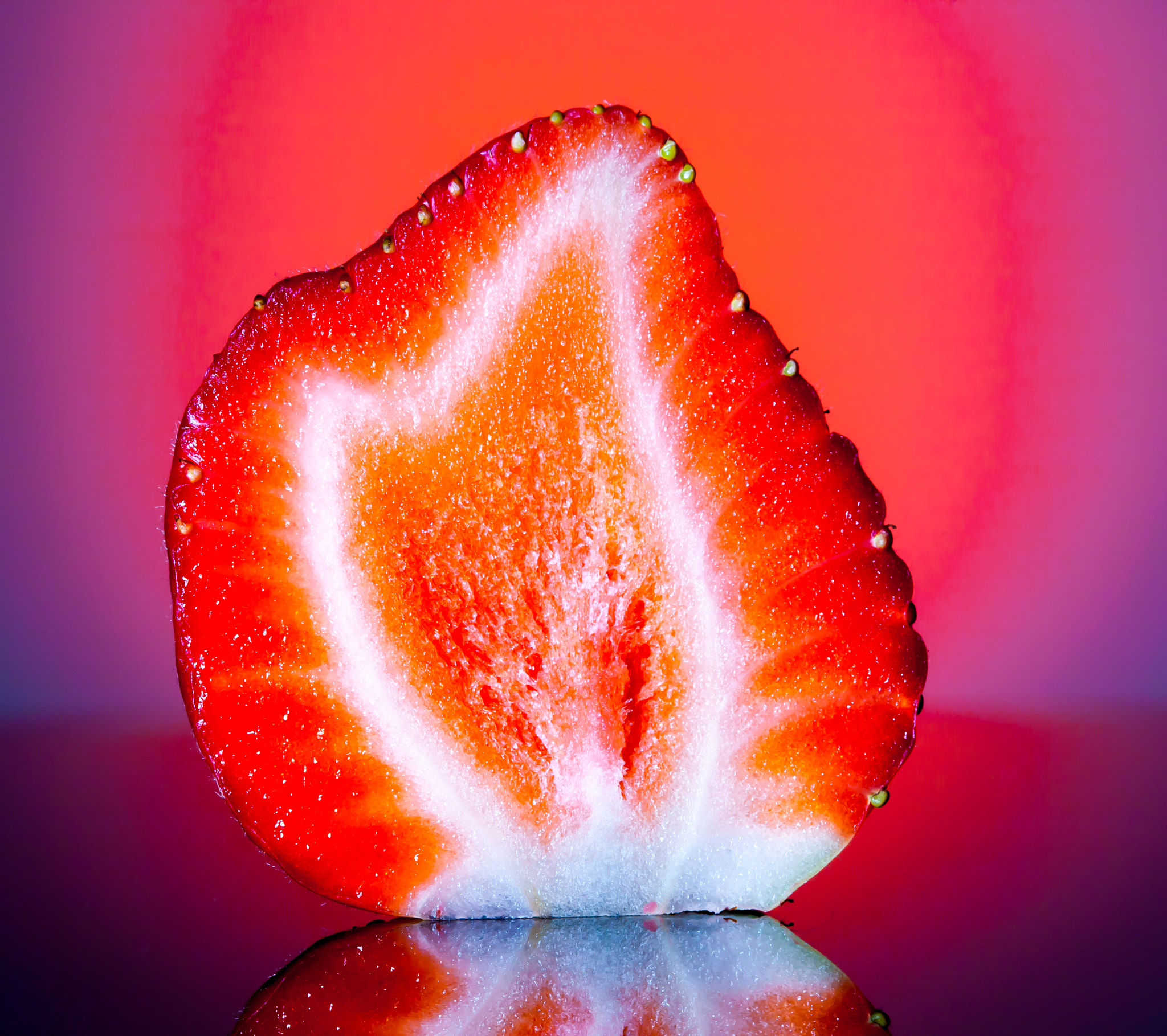 Canon EF 100mm F2.8 Macro USM sample photo. Strawberry photography