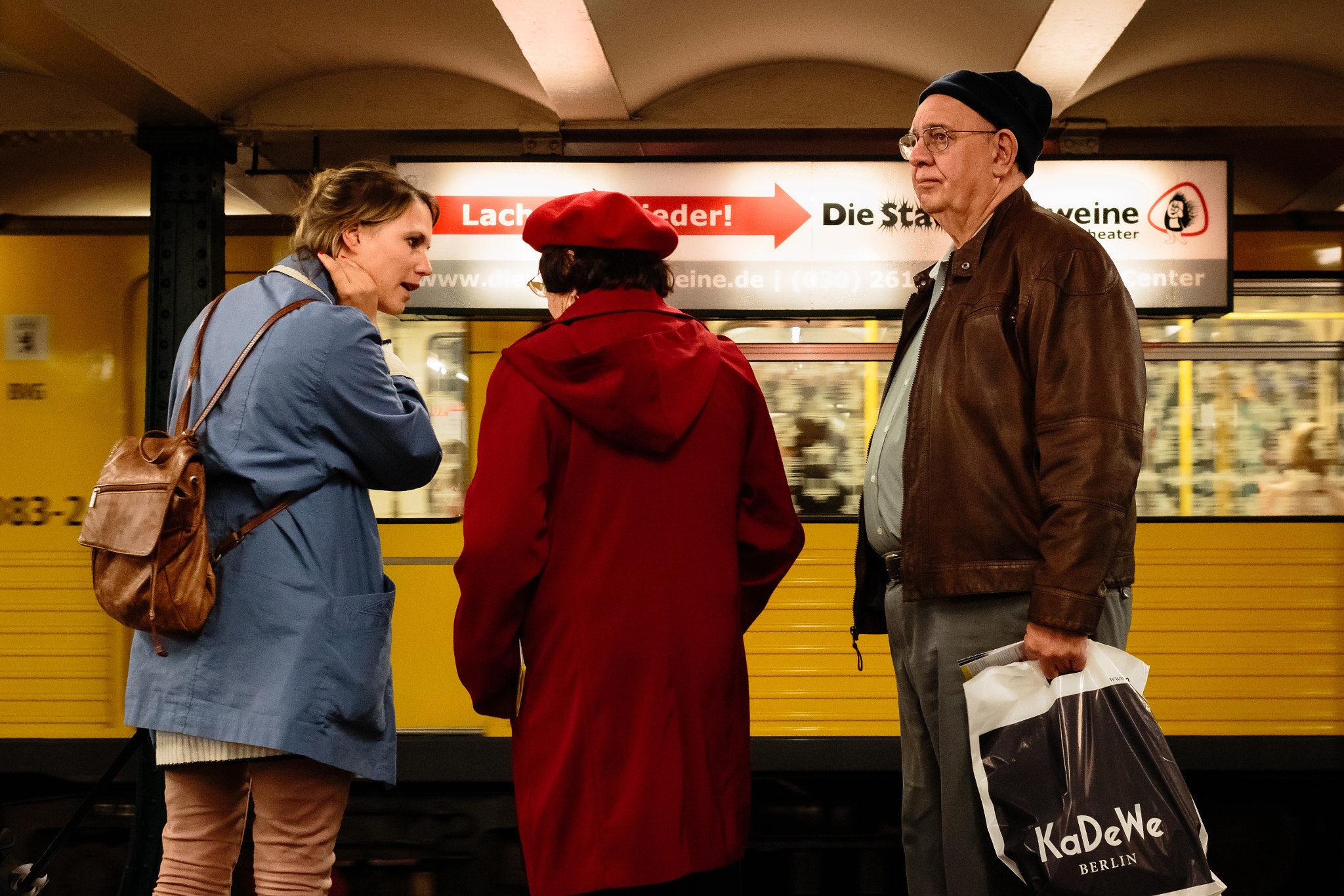 Canon EOS 70D + Canon EF 40mm F2.8 STM sample photo. U-bahnhof wittenbergplatz  photography
