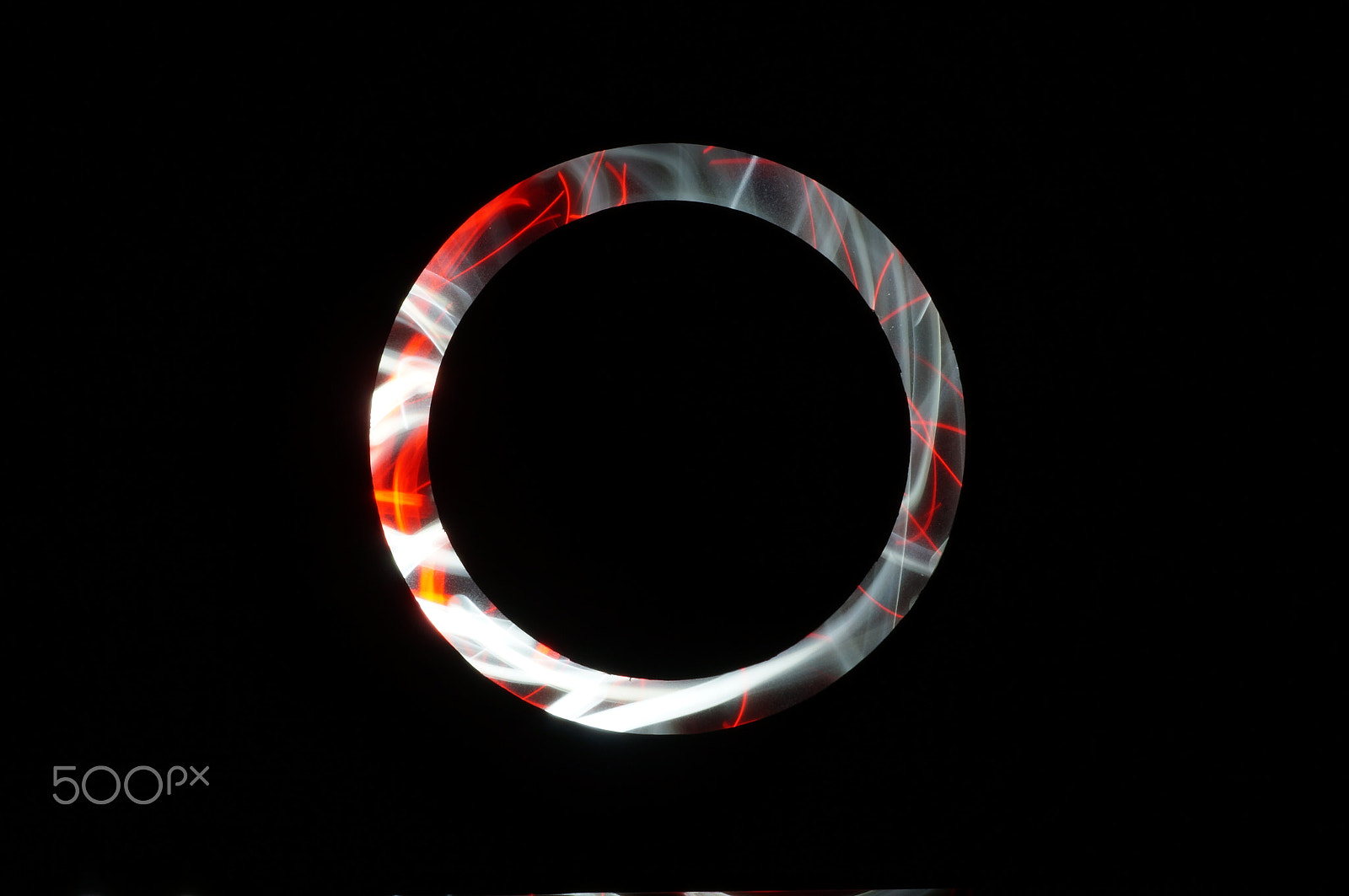 Sony Planar T* 50mm F1.4 ZA SSM sample photo. Red and white circle photography