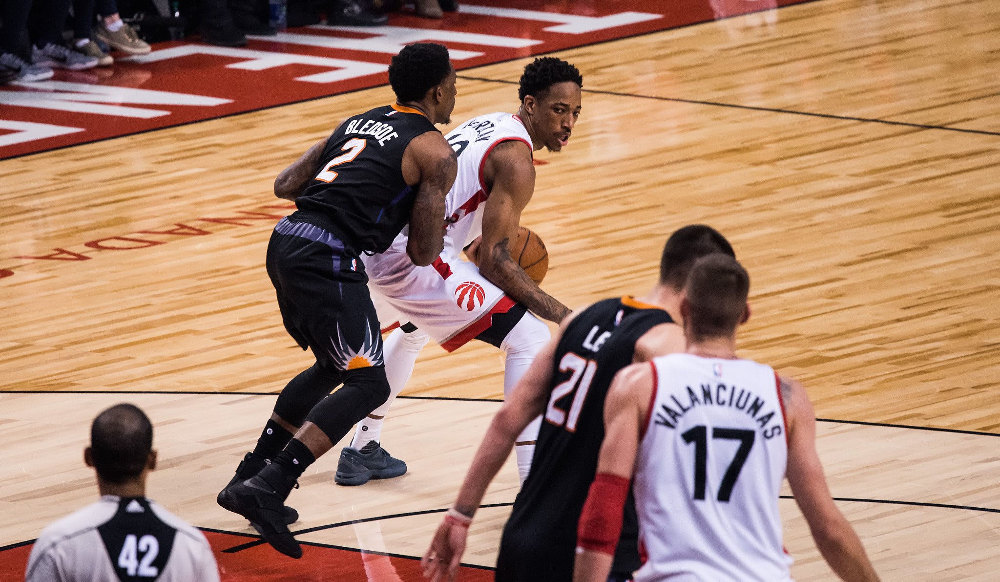 Nikon Nikkor AF-S 300mm F4E PF ED VR sample photo. Raptors vs suns photography