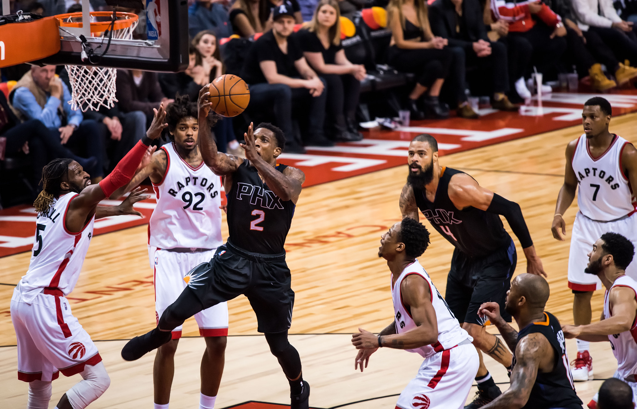 Nikon Nikkor AF-S 300mm F4E PF ED VR sample photo. Raptors vs suns photography