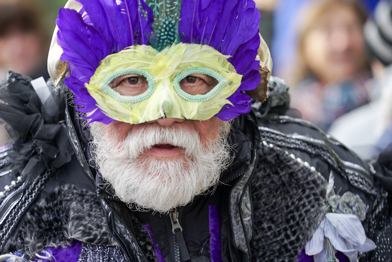 Sony a7S + Sony FE 70-200mm F4 G OSS sample photo. Sinterklaas masked man. photography