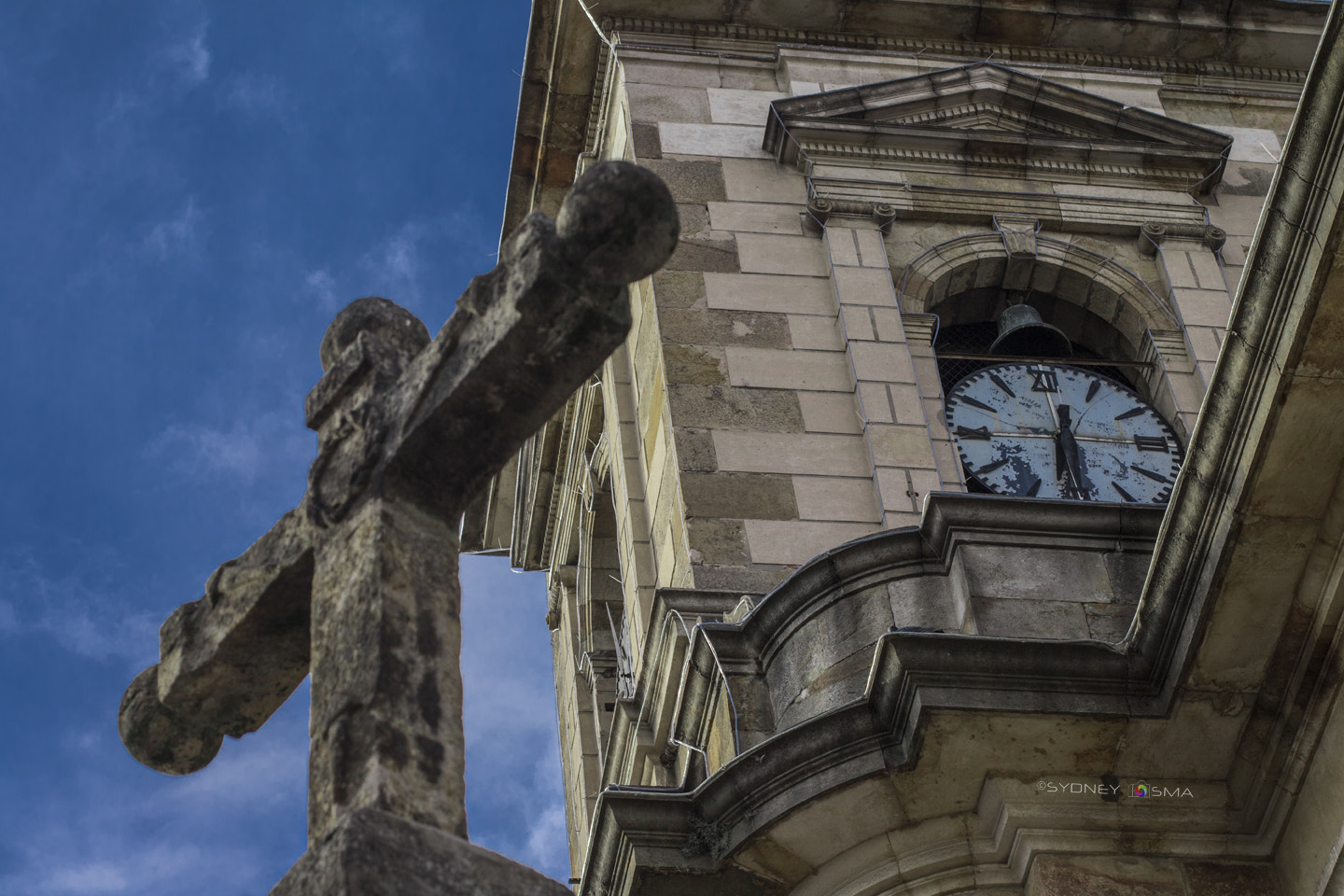 Canon EOS 760D (EOS Rebel T6s / EOS 8000D) sample photo. Cross tower photography