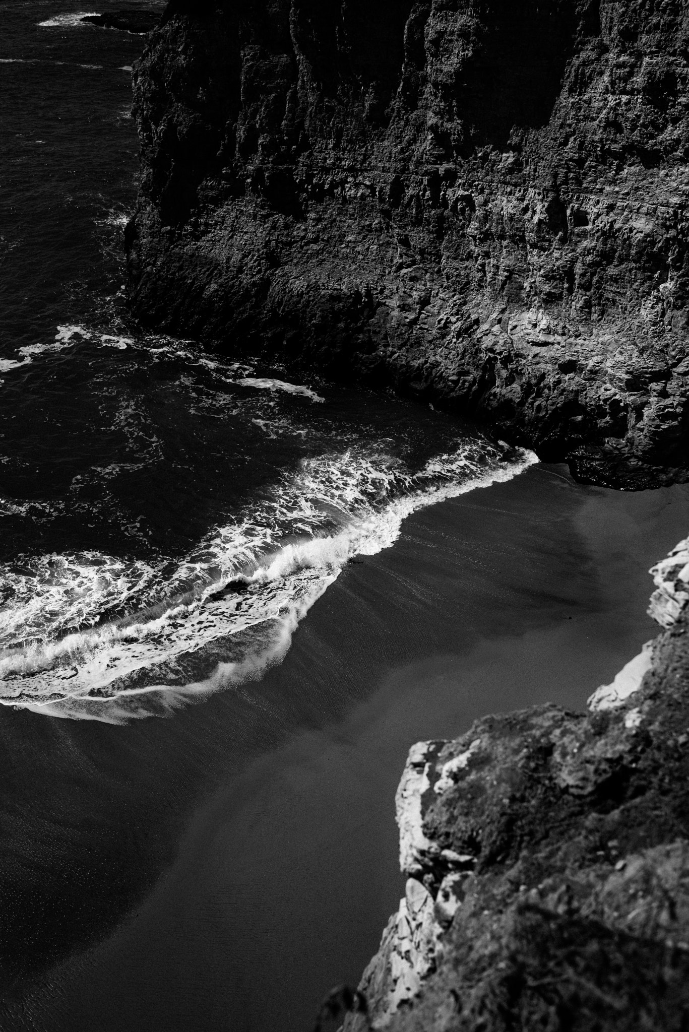 Nikon D750 + Tamron SP 35mm F1.8 Di VC USD sample photo. Daniel drzymalski bw west coast 2 photography