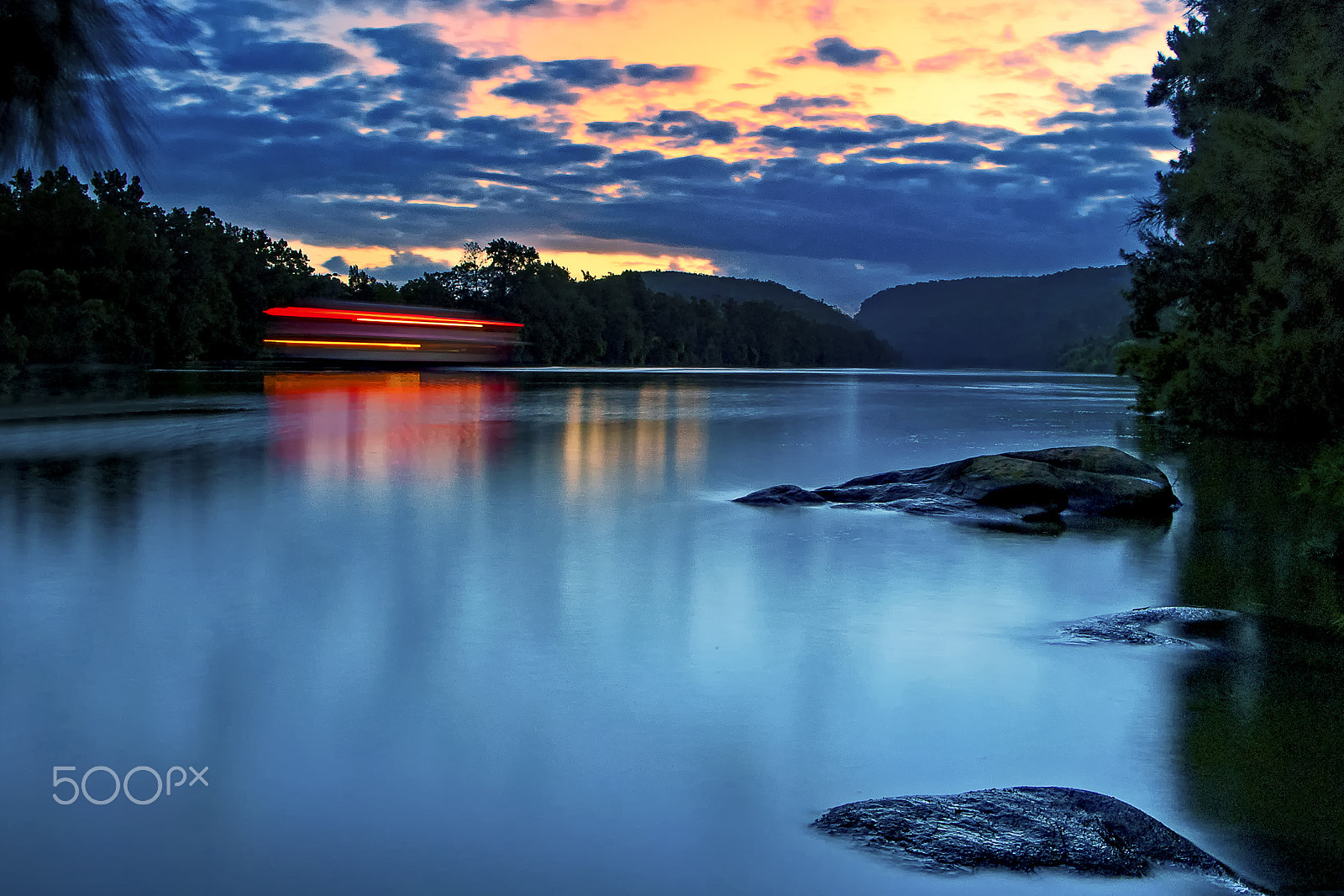Sigma 18-250mm F3.5-6.3 DC OS HSM sample photo. Twilight on the nepean photography
