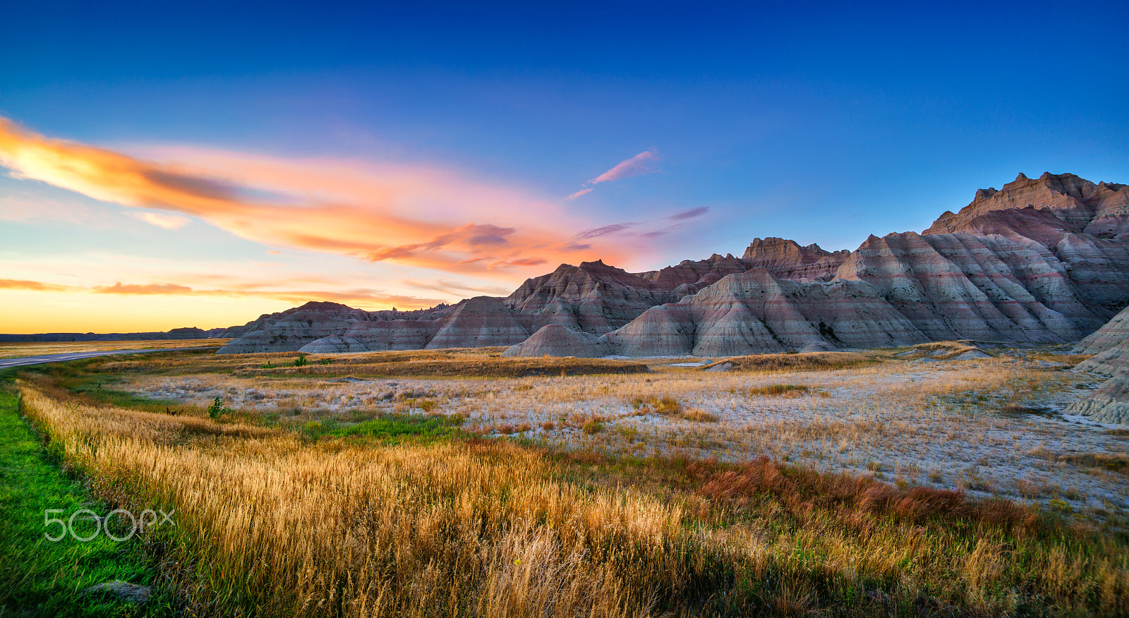 Sony a7R II + Voigtlander SUPER WIDE-HELIAR 15mm F4.5 III sample photo. Into the badlands photography