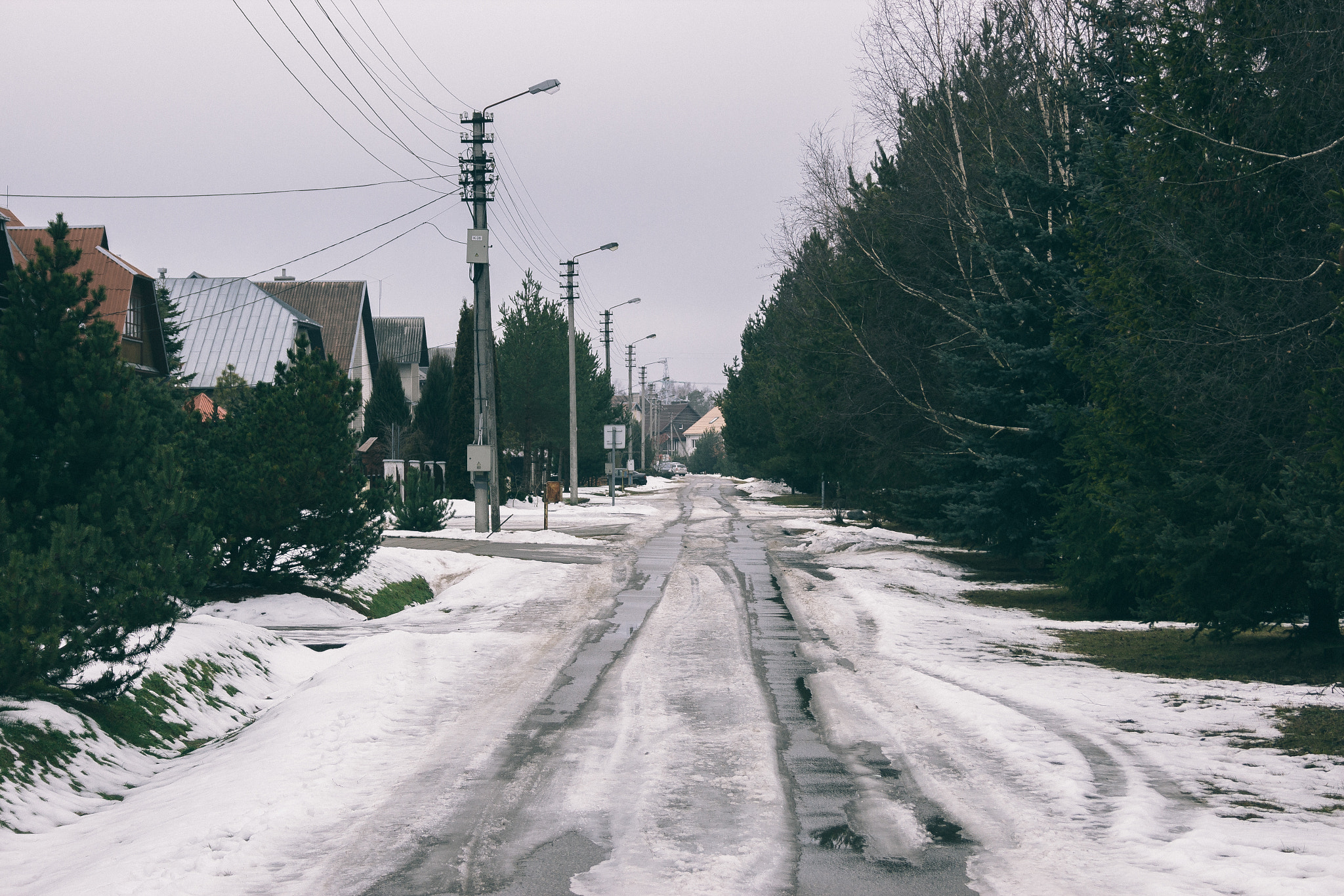 Canon EF-S 18-55mm F3.5-5.6 II sample photo. Suburbs life  photography