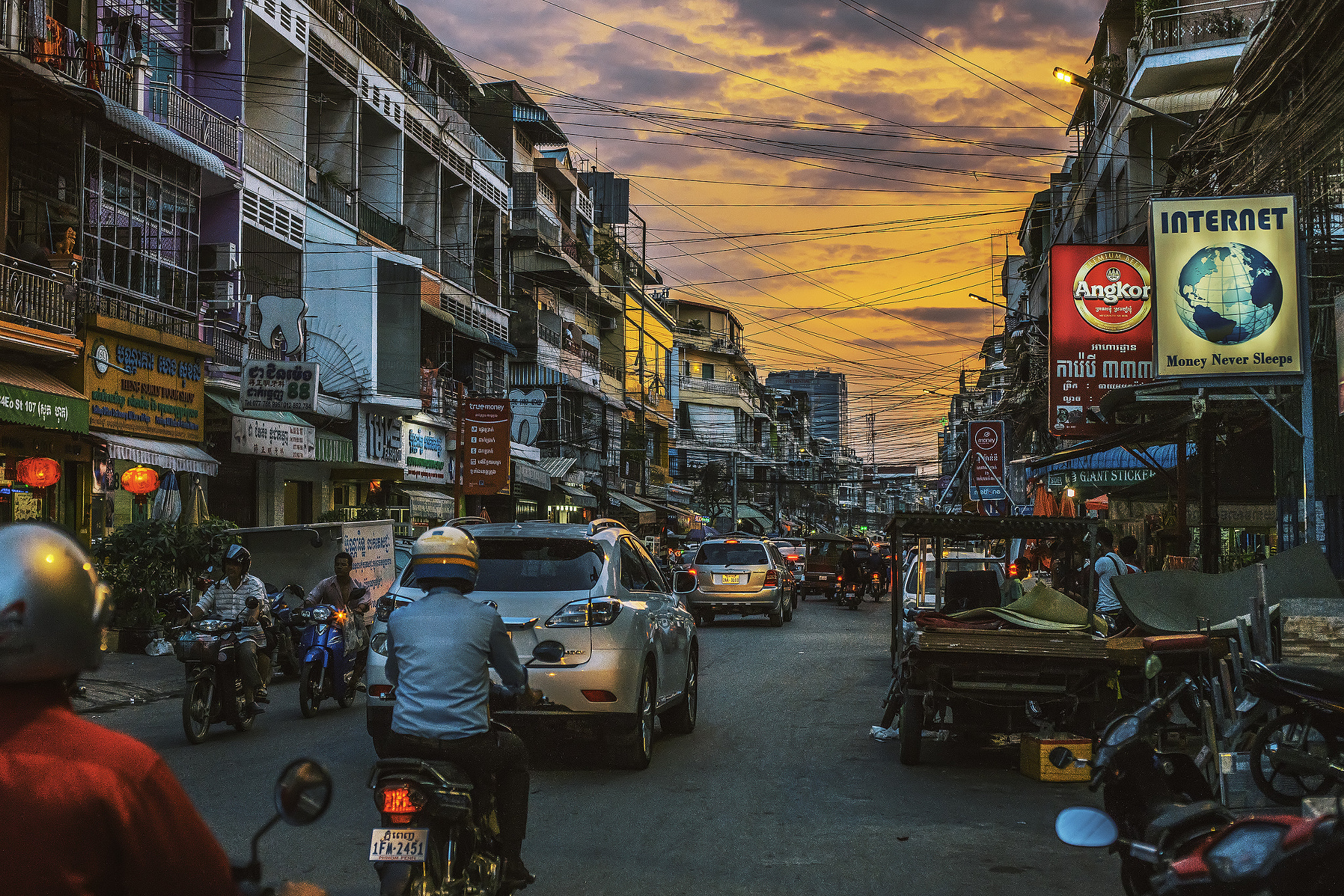 Sony a7R II + Canon EF 50mm F1.4 USM sample photo. Street in phnom penh photography