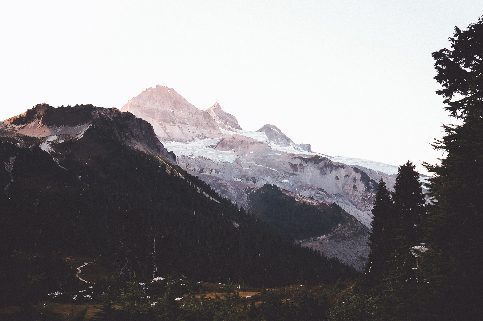 Sony Alpha NEX-6 + Sony E 35mm F1.8 OSS sample photo. Garibaldi provincial park photography