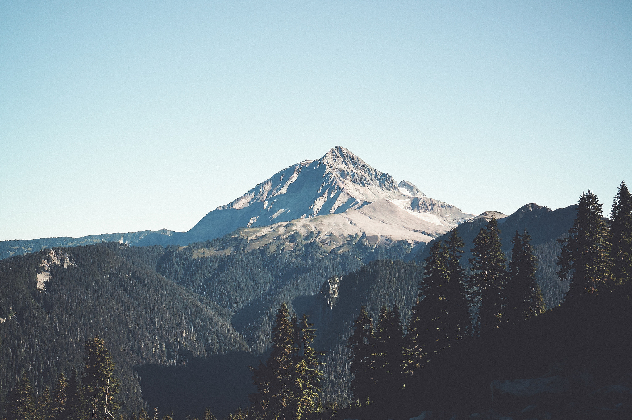 Sony Alpha NEX-6 + Sony E 35mm F1.8 OSS sample photo. Garibaldi provincial park photography